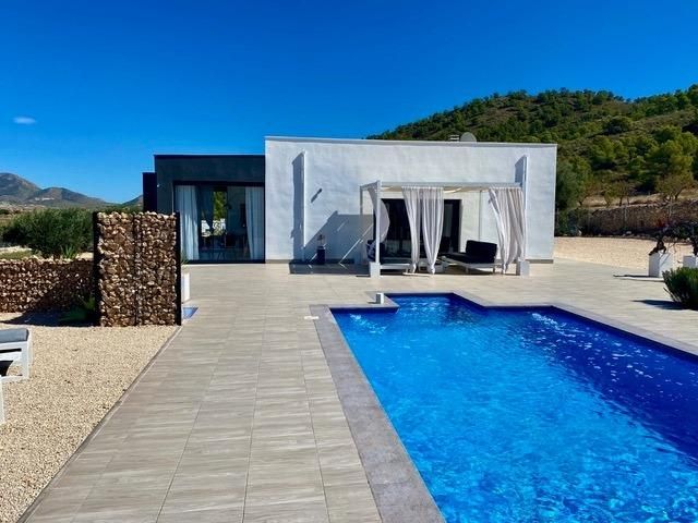 Utility or laundry room in new-build villa, Hondón de las Nieves