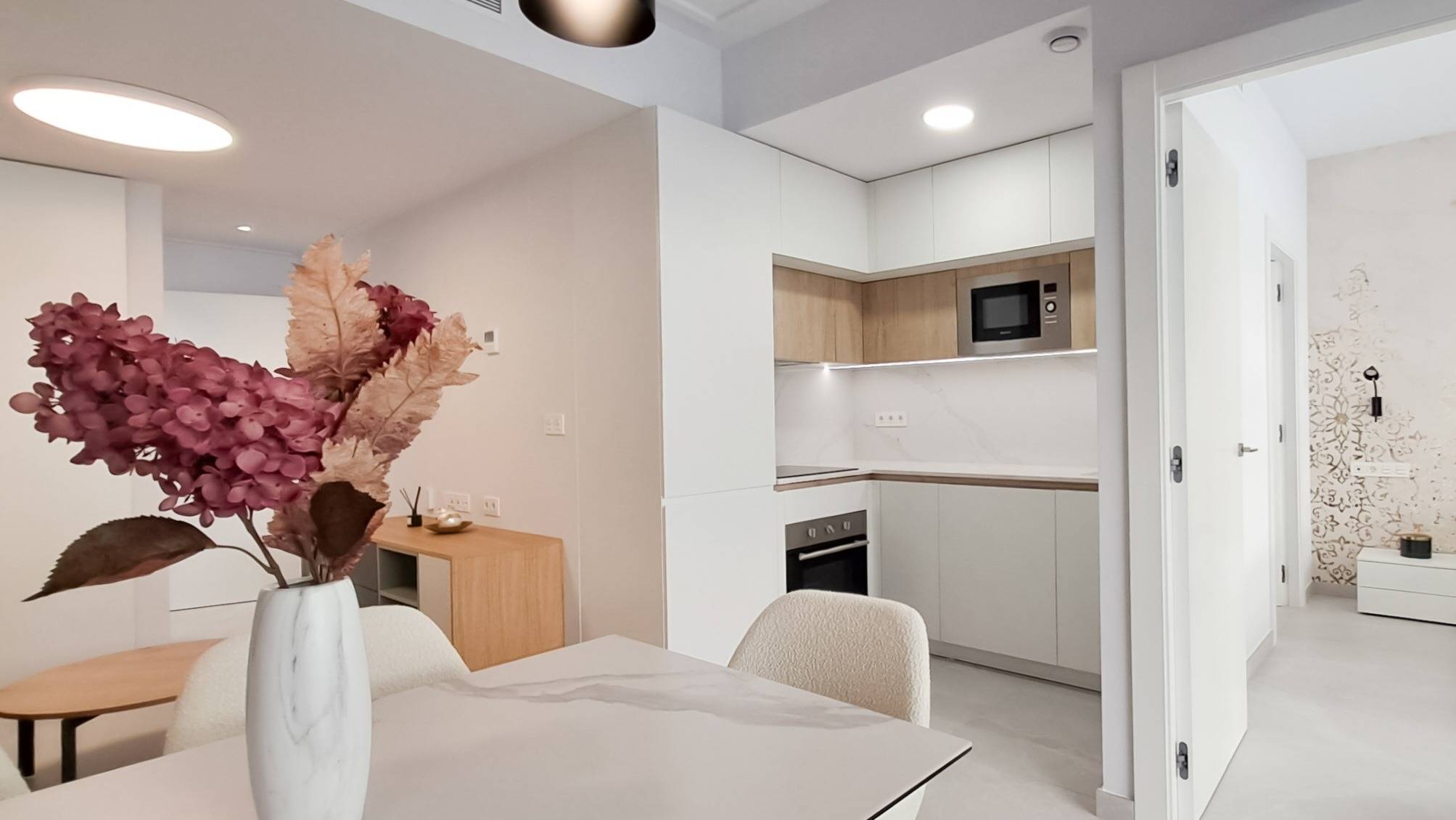 Interior living area of ground-floor apartment in Zona los Frutales, Torrevieja