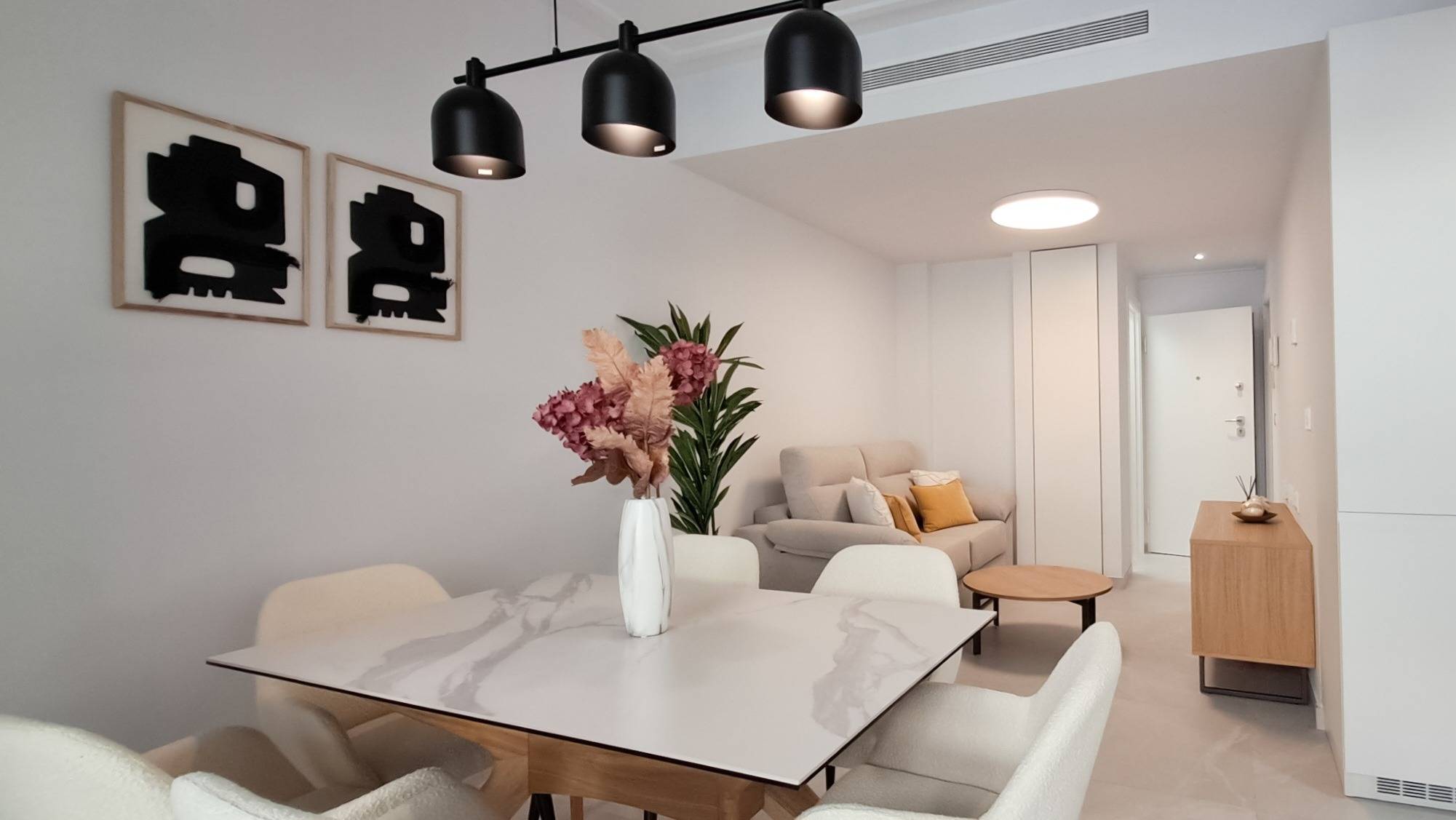 Kitchen with fitted units in ground-floor apartment, Zona los Frutales, Torrevieja