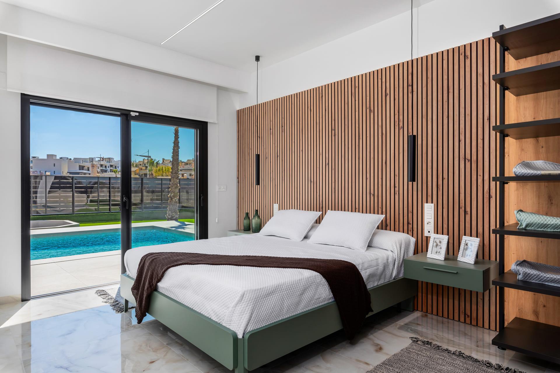 Rooftop solarium terrace with open sky, new-build villa, Algorfa