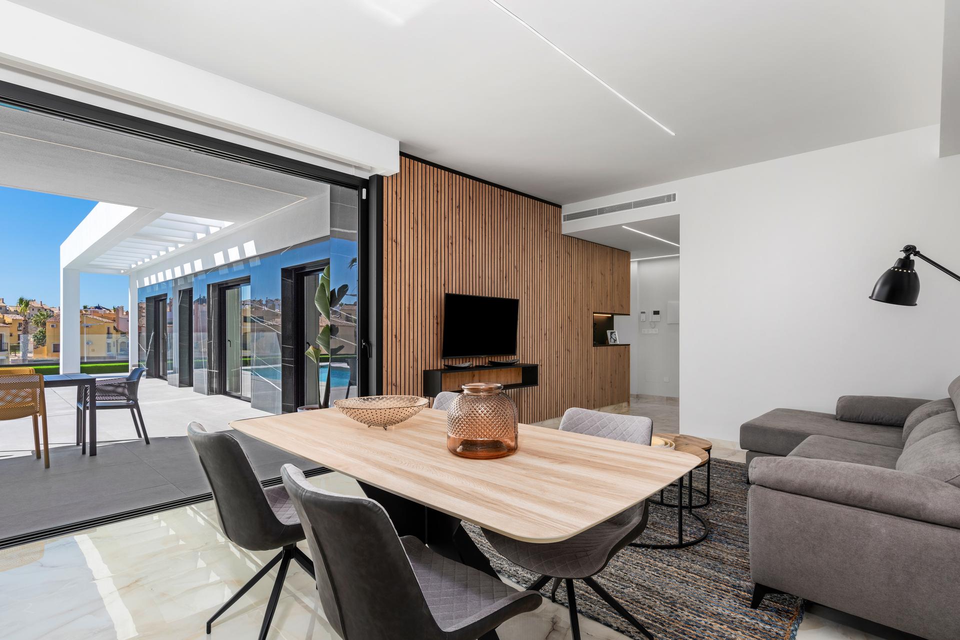 Ceiling and interior finish detail in new-build villa, Algorfa