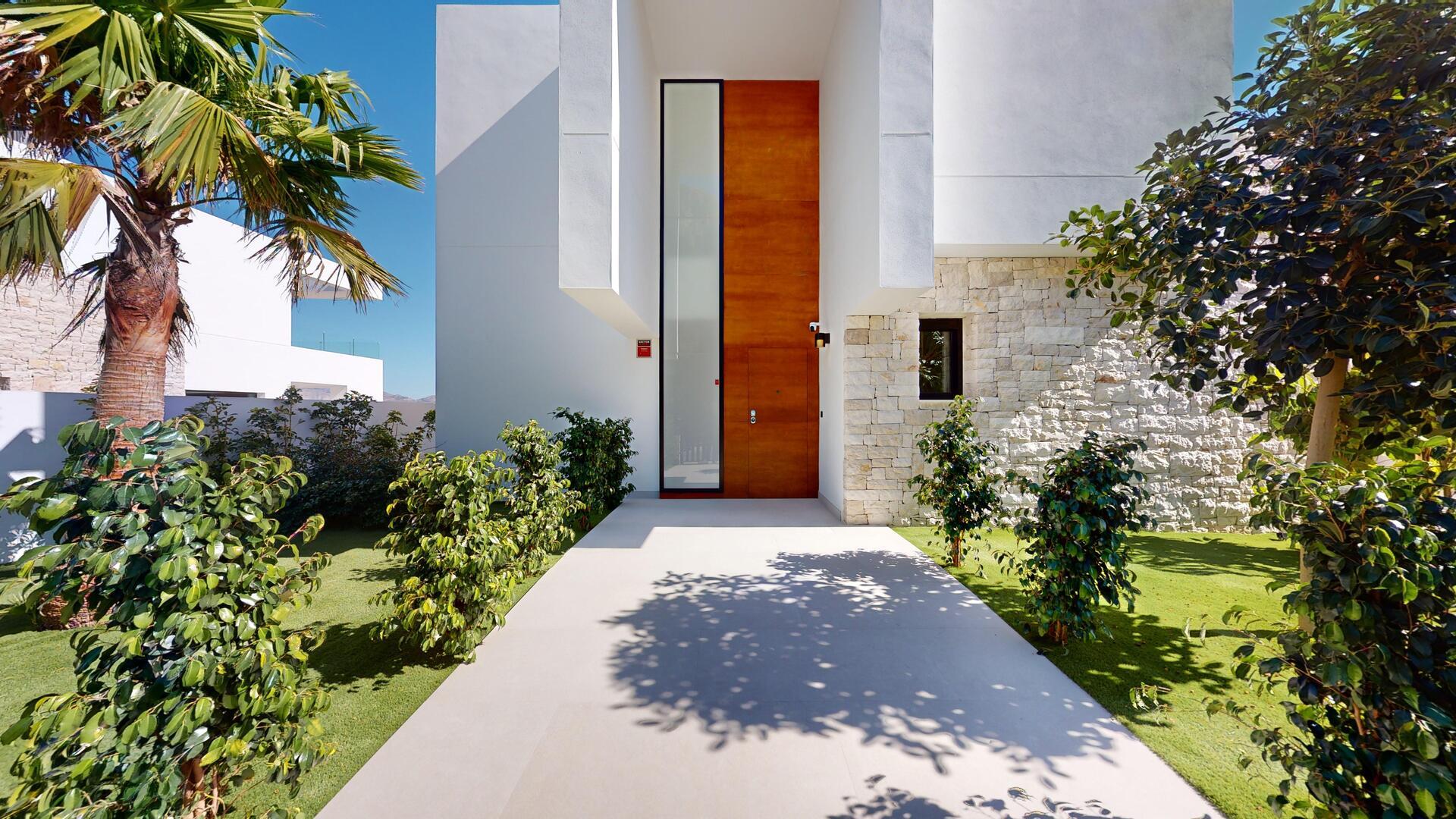 Internal corridor in 293m² new-build villa, Pla de Cantal, Polop