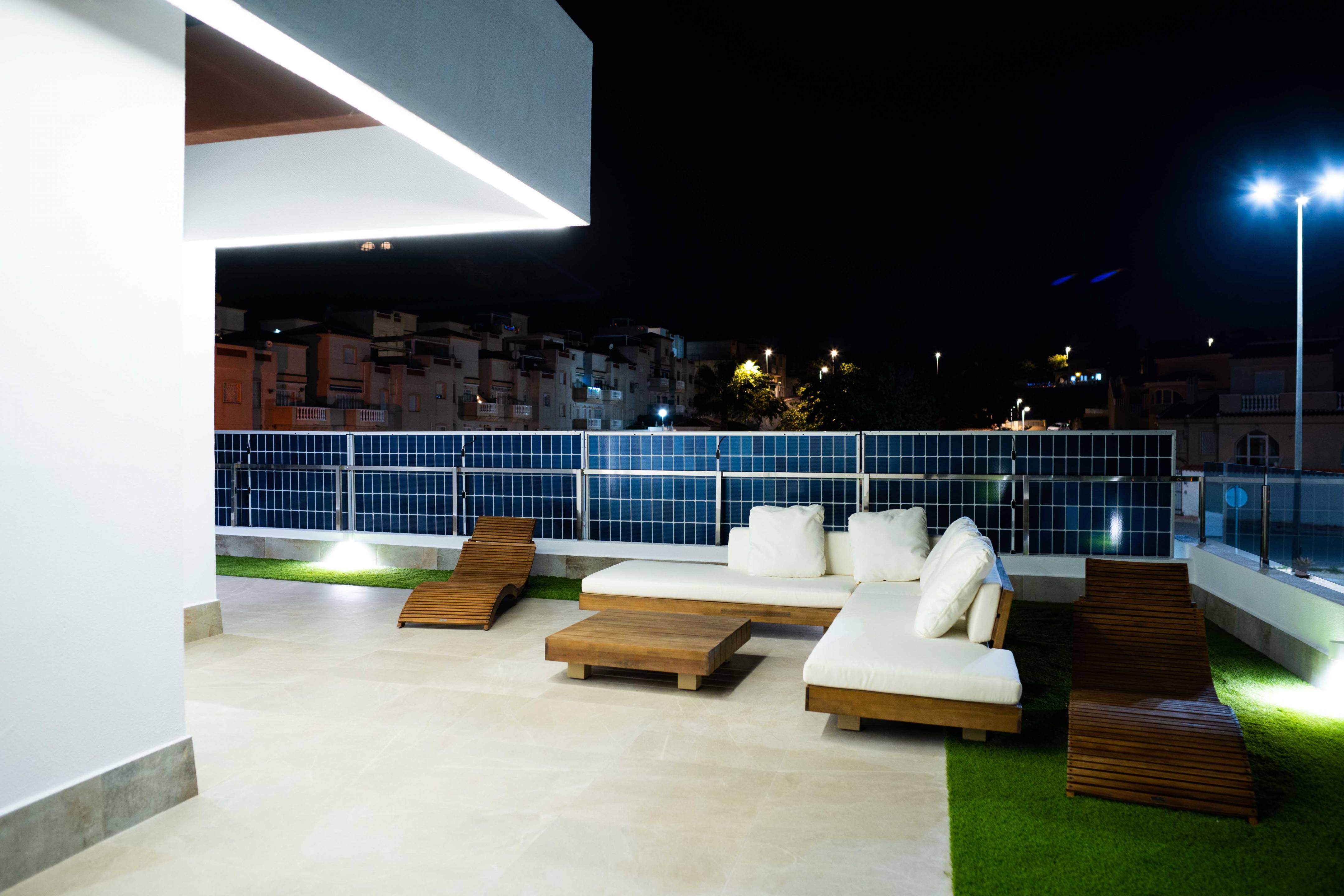 Interior wall and floor finish detail in 3-bedroom villa, La Marquesa, Rojales