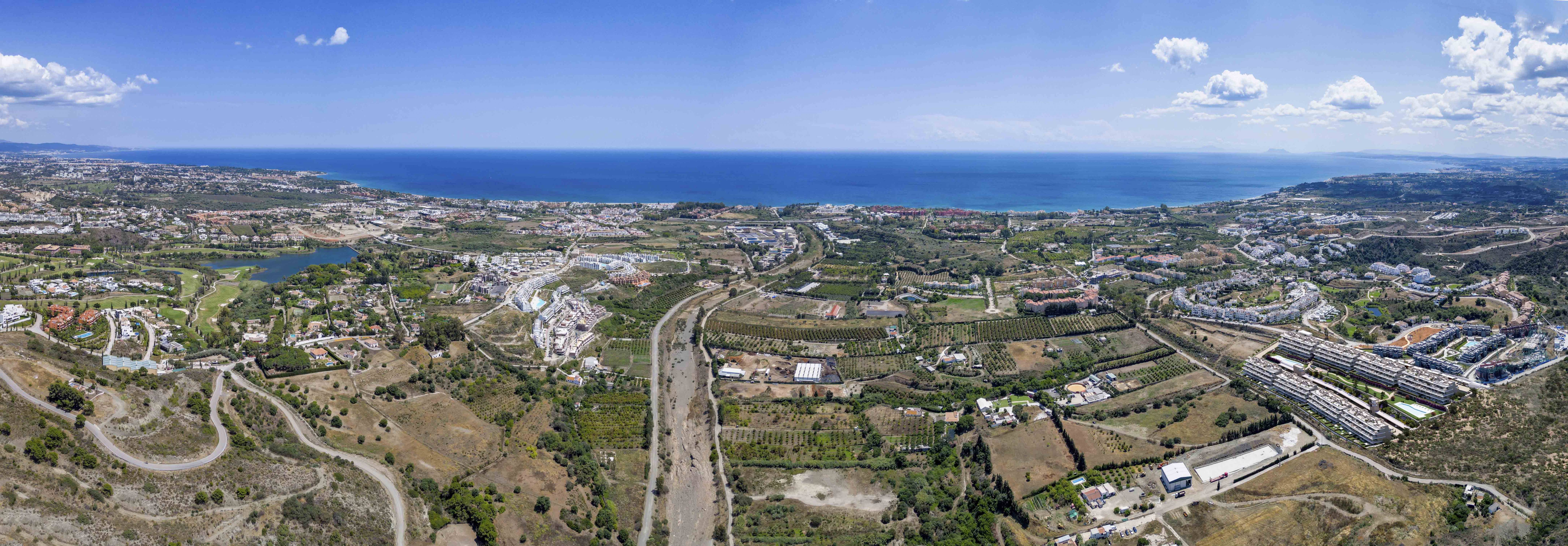Terrace or solarium area of penthouse in La Concha-Resina Golf, Estepona