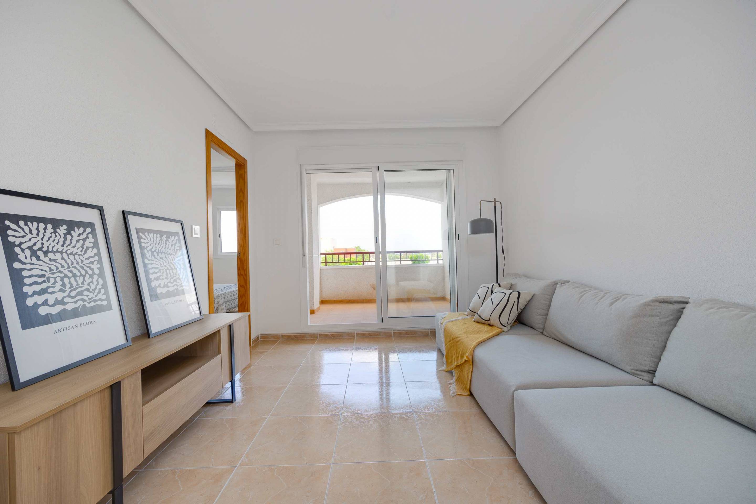 Bathroom with fitted units in apartment, San Fulgencio Pueblo