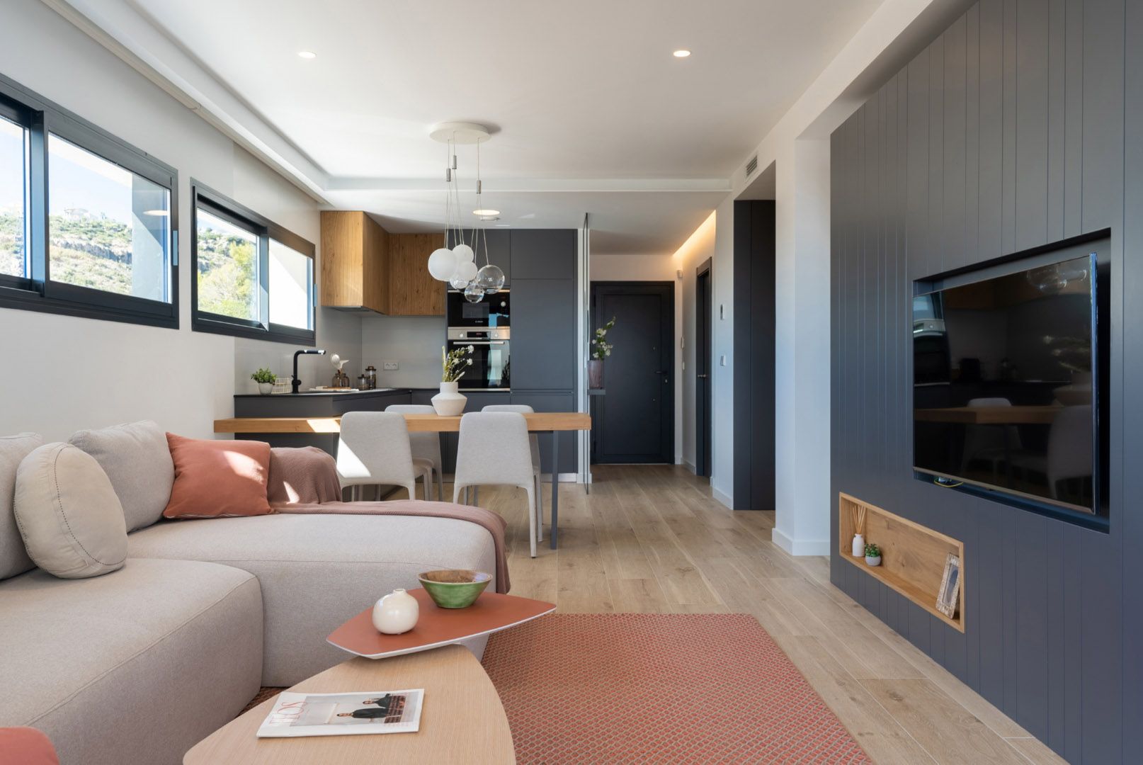 Kitchen with integrated appliances and worktop