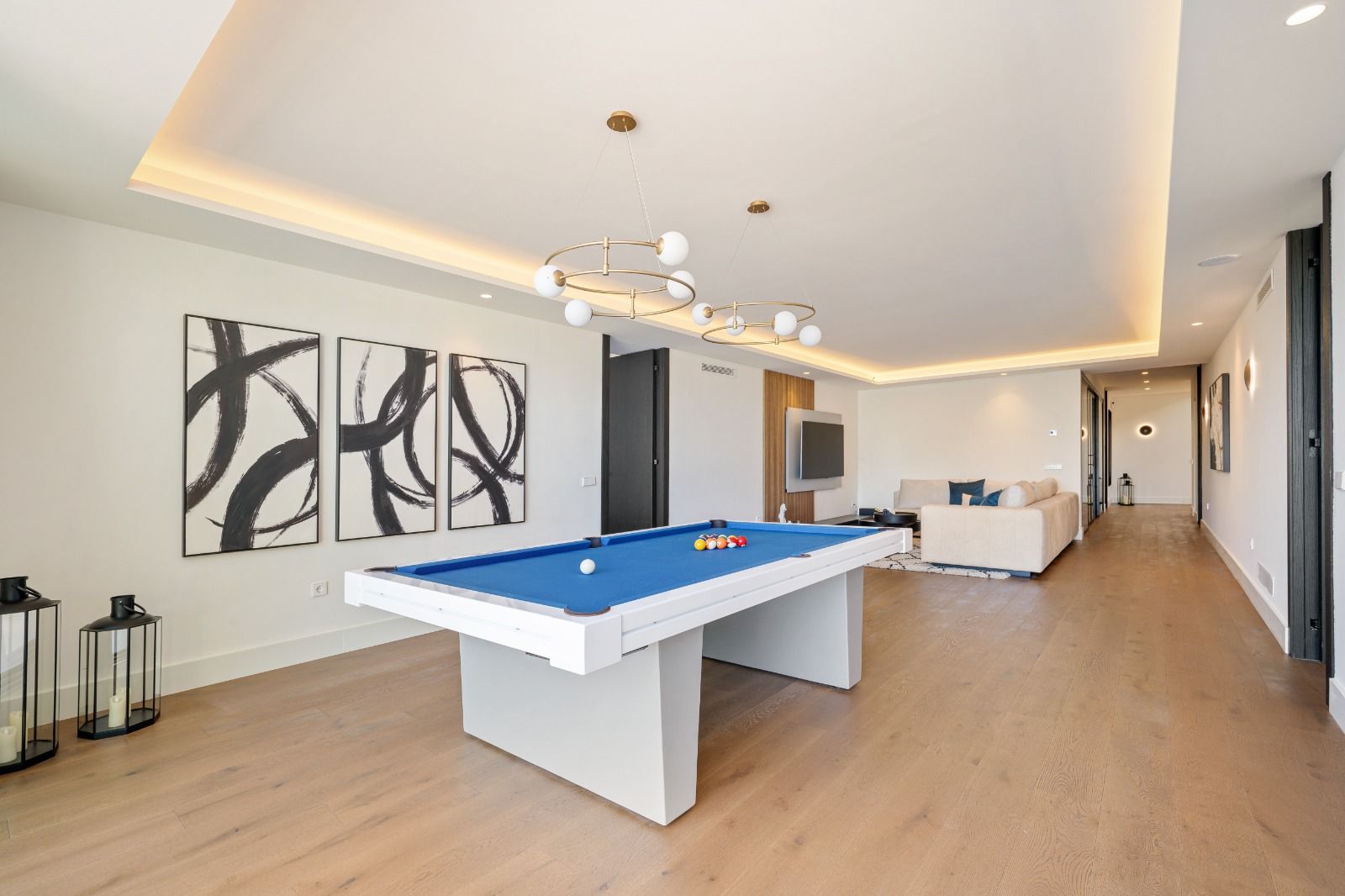 Kitchen with large windows overlooking garden in new-build villa, Las Brisas, Marbella