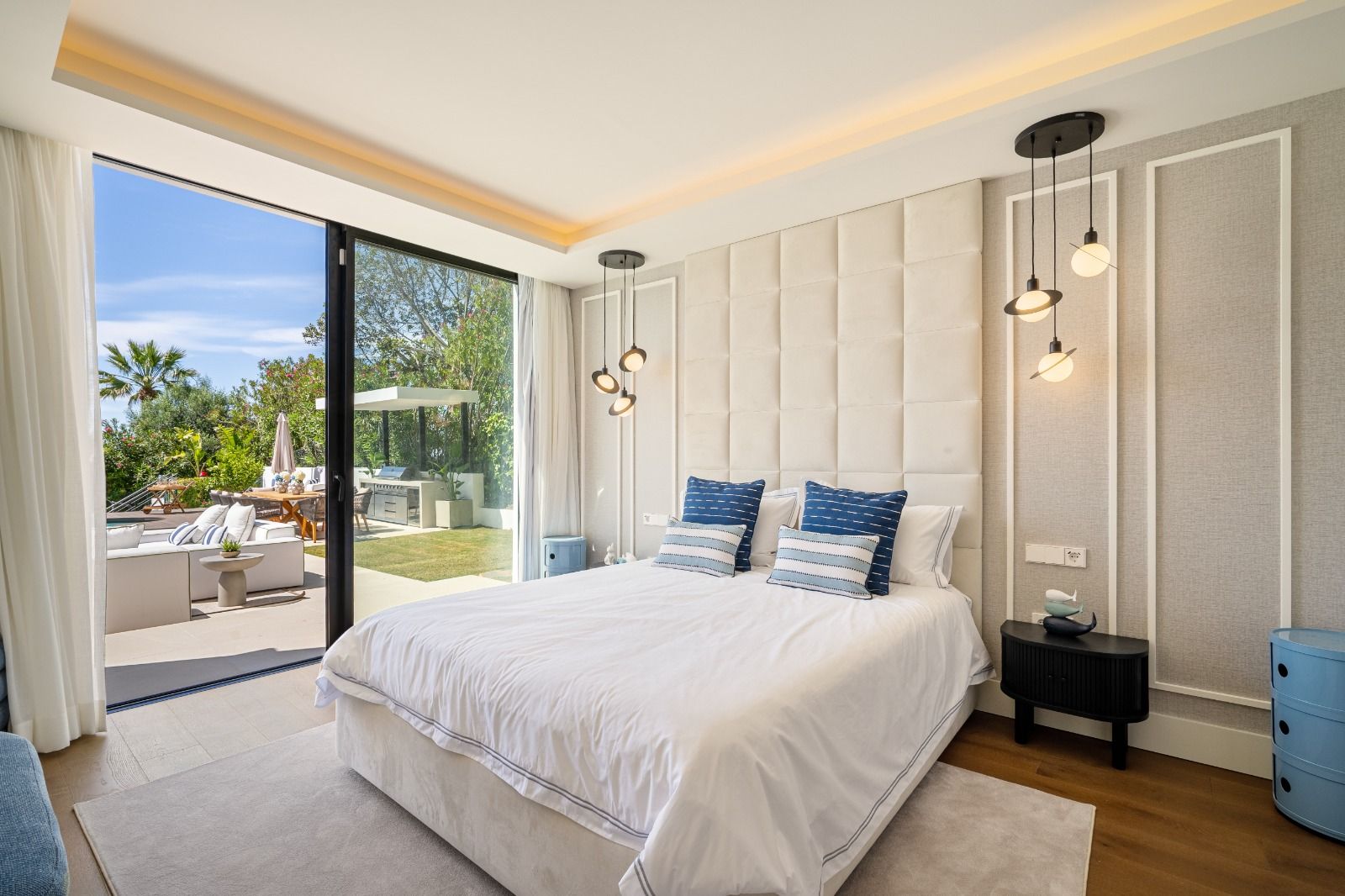 Garden lawn and planted borders in 6-bedroom villa, Las Brisas, Marbella
