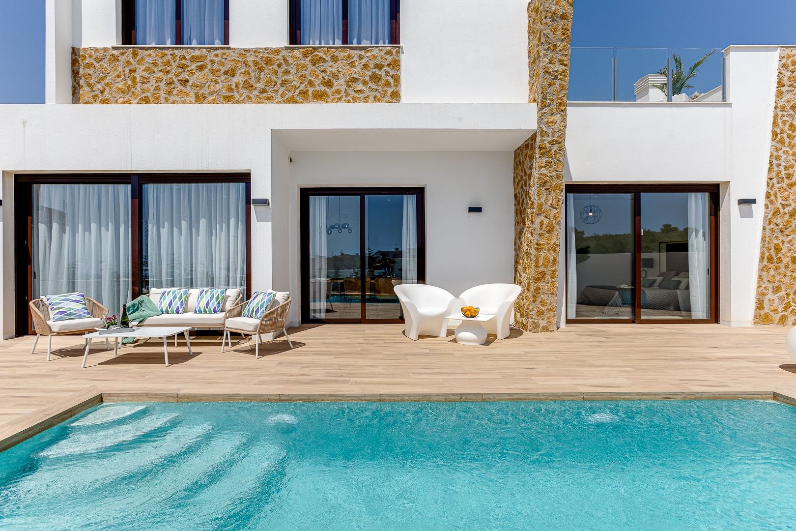 Plot boundary and garden perimeter, new-build villa, Golf Bahía, Finestrat
