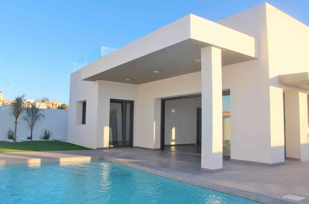 Bathroom fittings detail in new-build 3-bedroom villa in Rafal, Alicante