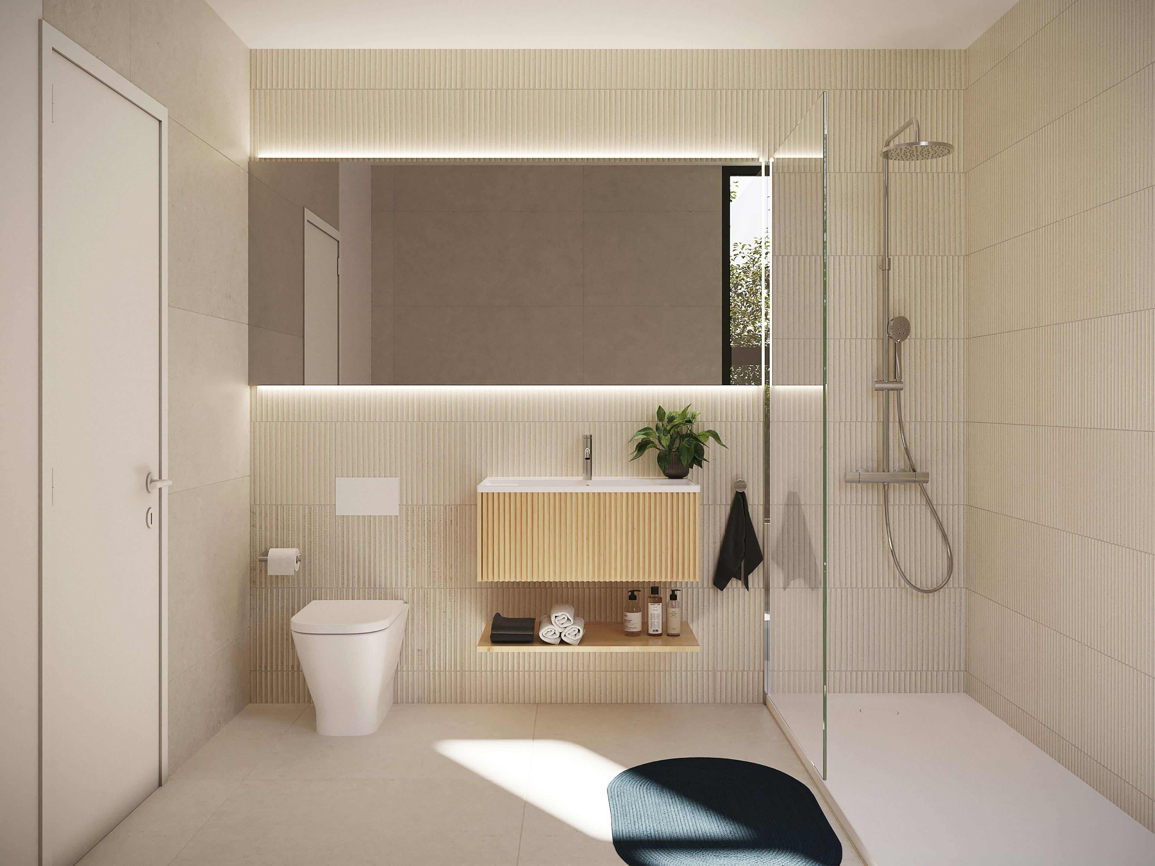 Second bathroom with bath and tiling, penthouse, Parque Central