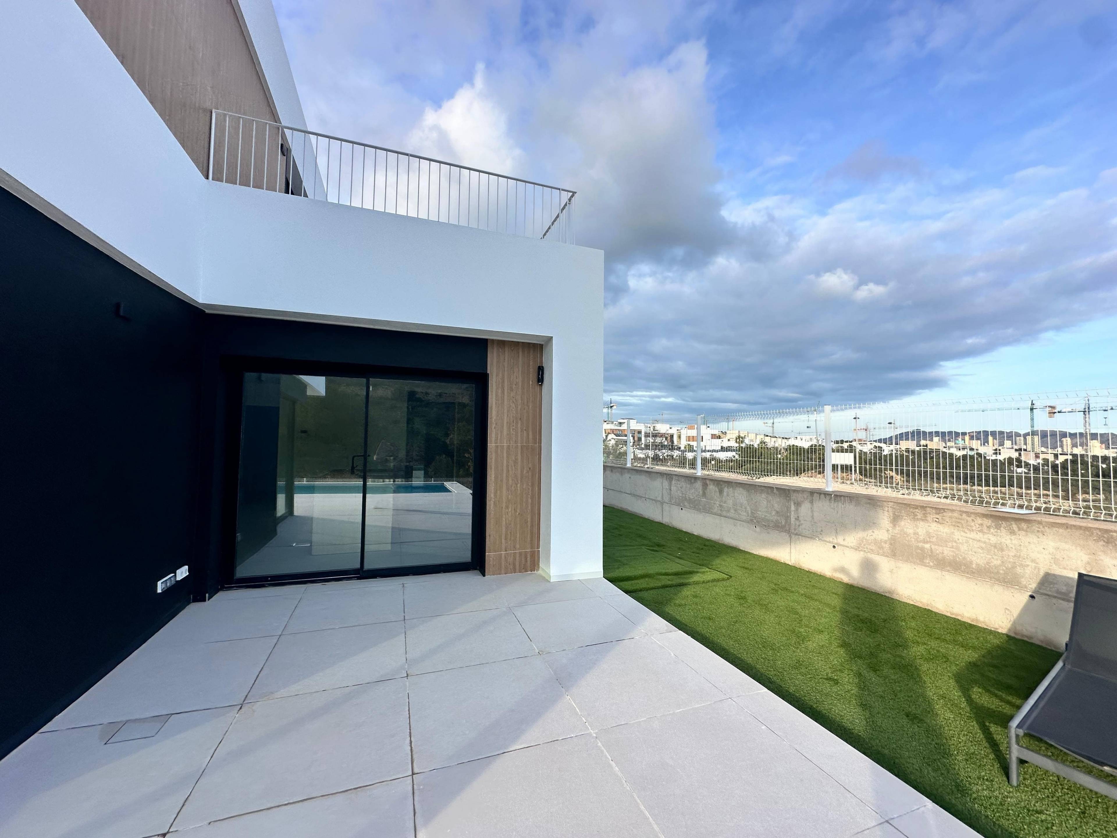 En-suite bathroom in new-build villa, Campana Garden, Finestrat