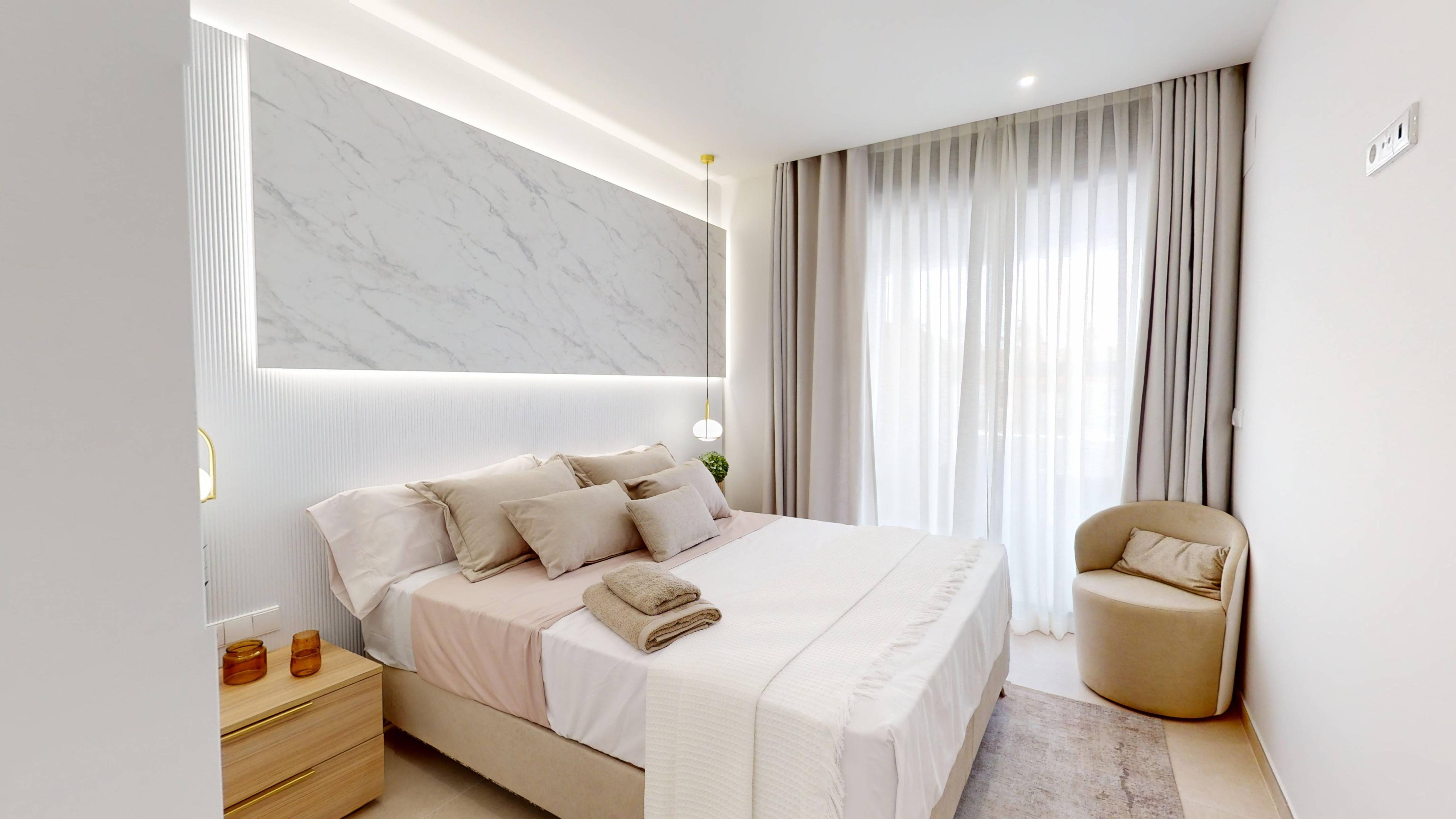 Built-in wardrobes in main bedroom, new-build apartment, Lomas de Cabo Roig