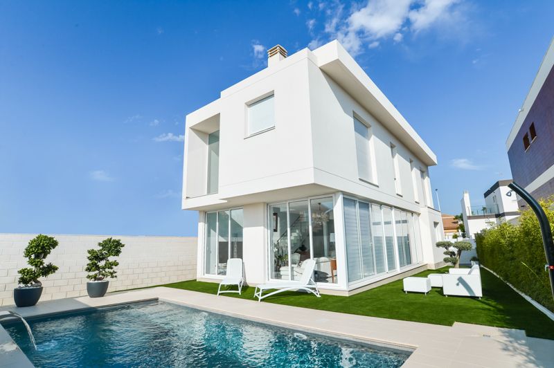 Plot and external landscaping of new-build villa in Monte y Mar, Gran Alacant