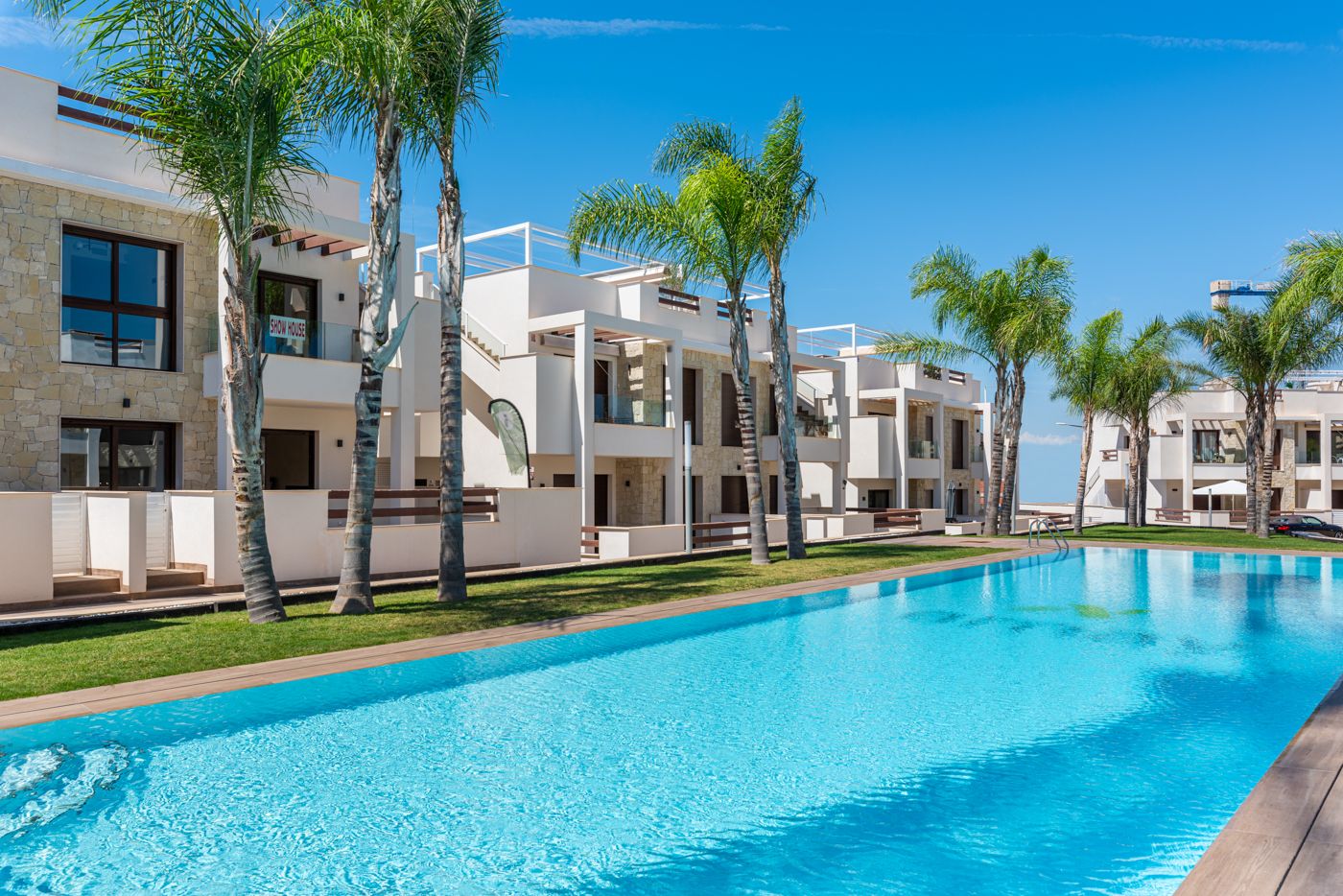 Terrace with garden view, 3-bedroom bungalow, Los Balcones, Torrevieja