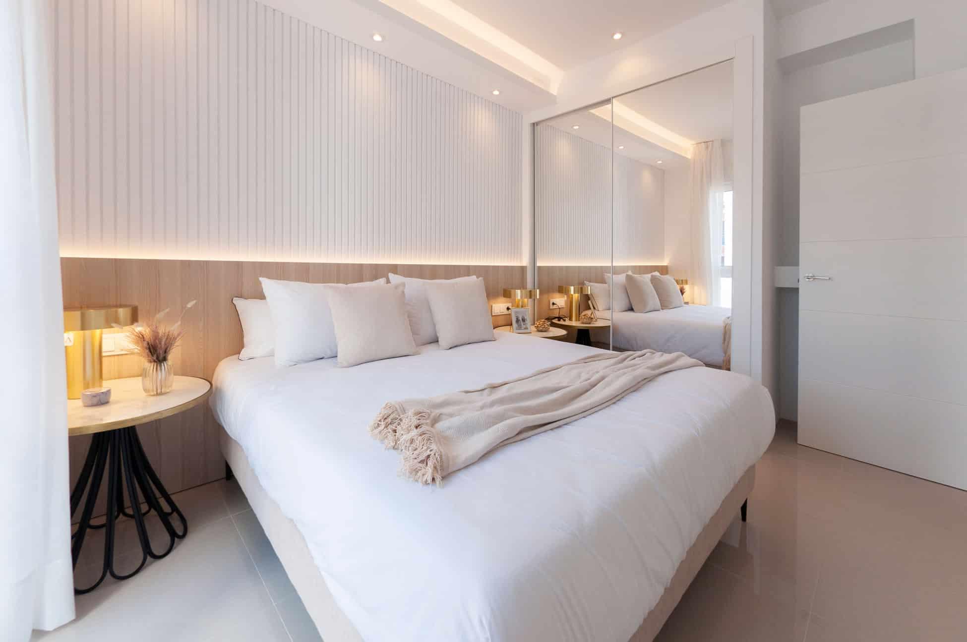 Living room with natural light, new-build bungalow, Lo Marabu