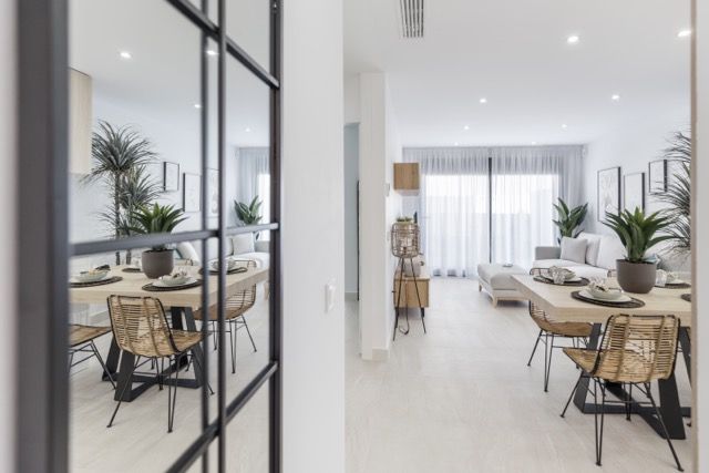 Solarium with space for outdoor seating, 3-bedroom villa, Lago Jardín