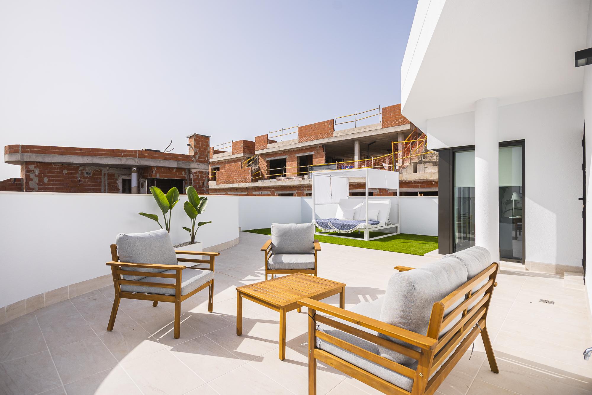 Kitchen with included appliances in new-build villa, Lago Jardín, Torrevieja