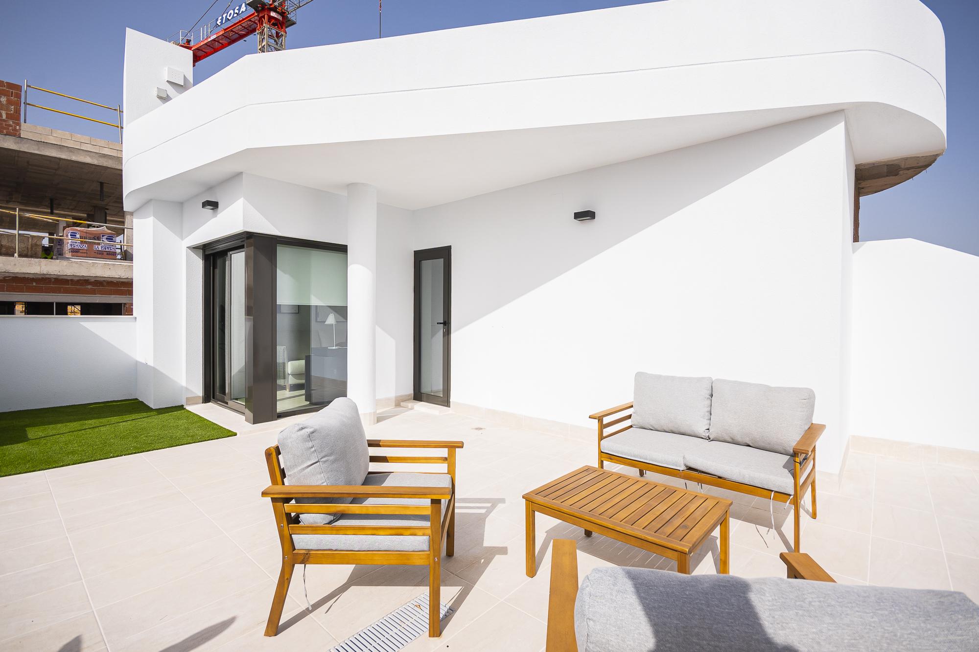 Third bedroom with built-in wardrobes in new-build villa, Lago Jardín