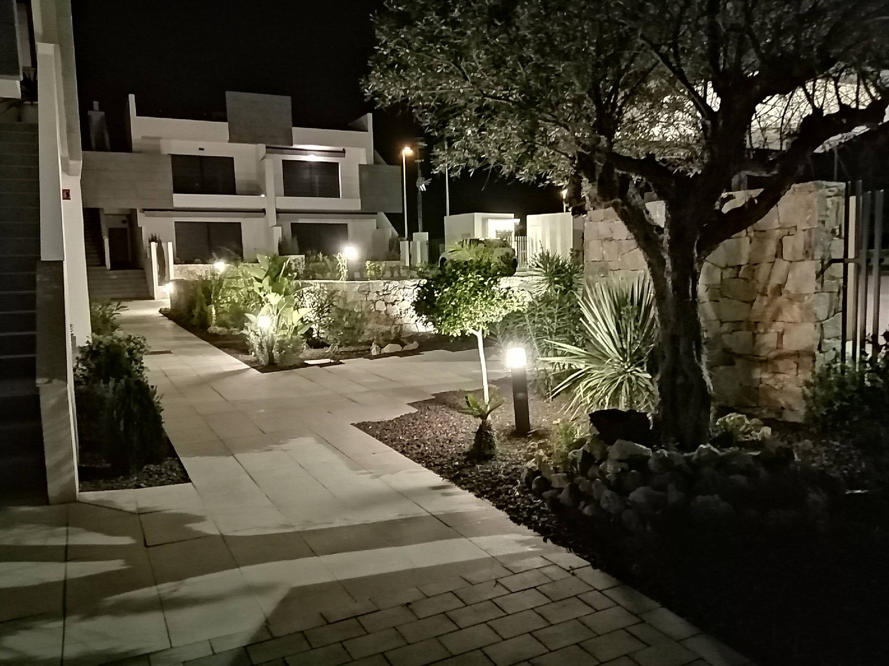 Lounge with air conditioning and tile flooring, 3-bedroom bungalow, Los Balcones