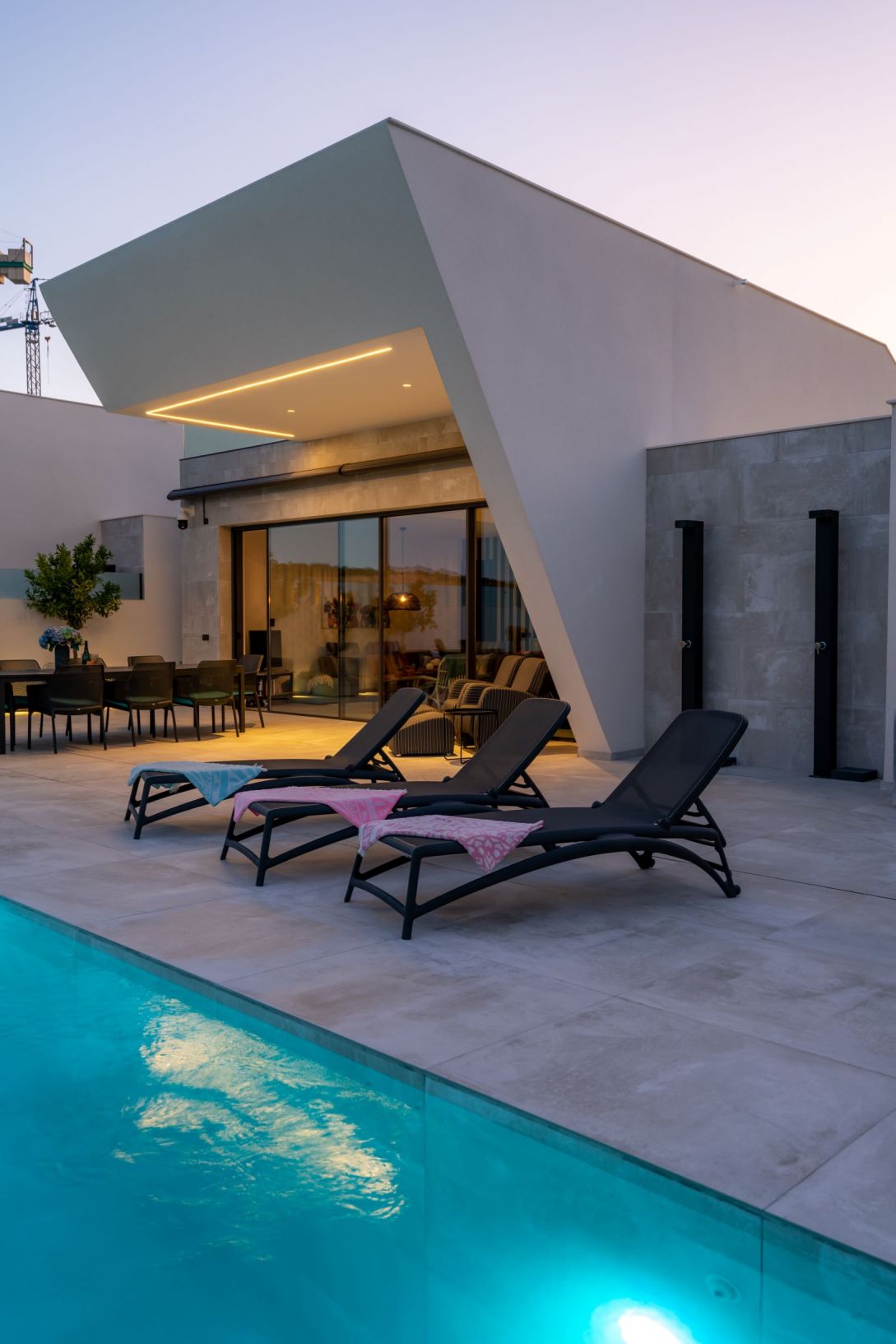 Upper-floor layout plan of 4-bedroom villa in Campo de Golf La Marquesa, Ciudad Quesada