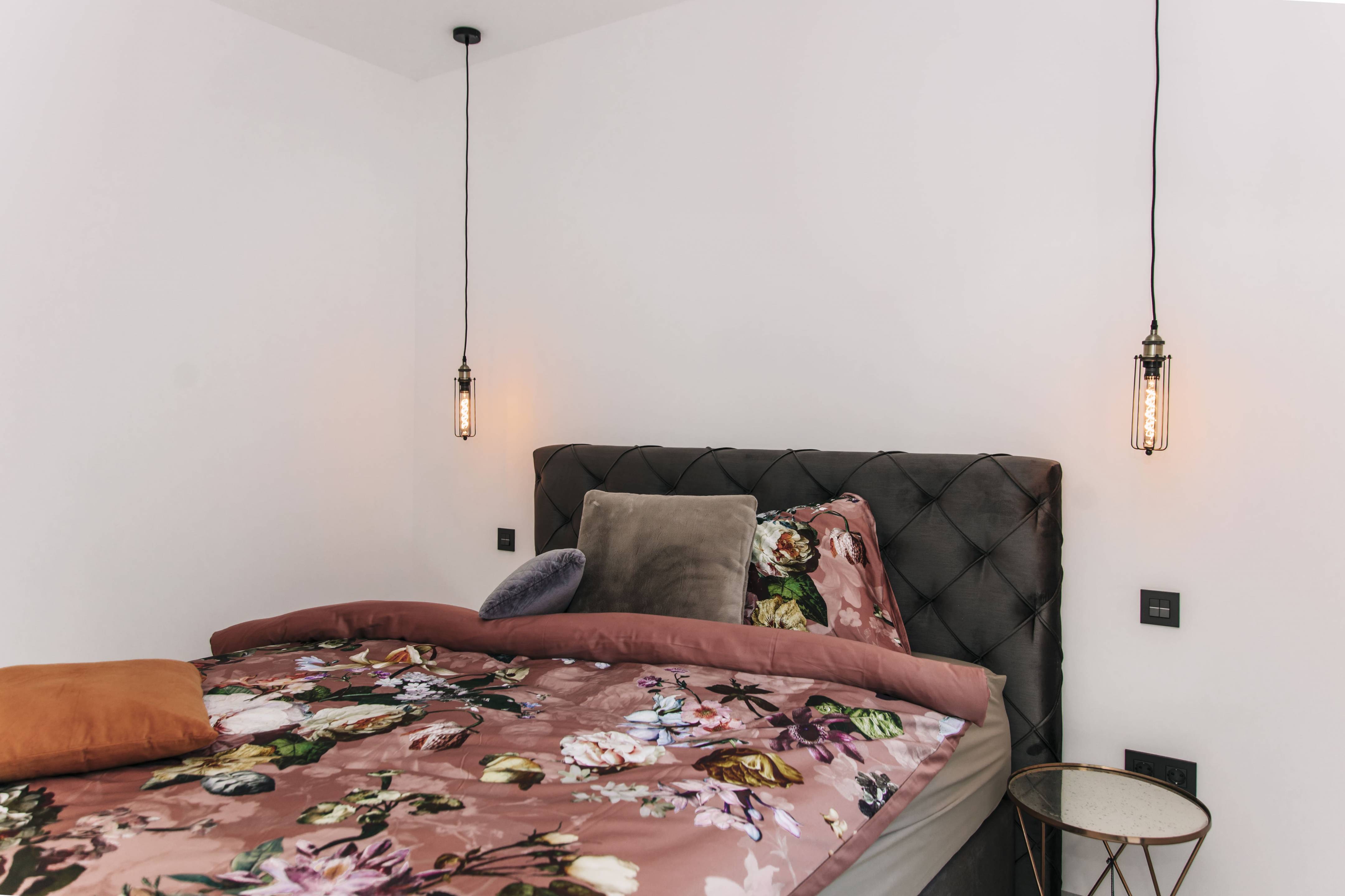Render of master bedroom with large windows in villa, Campo de Golf La Marquesa