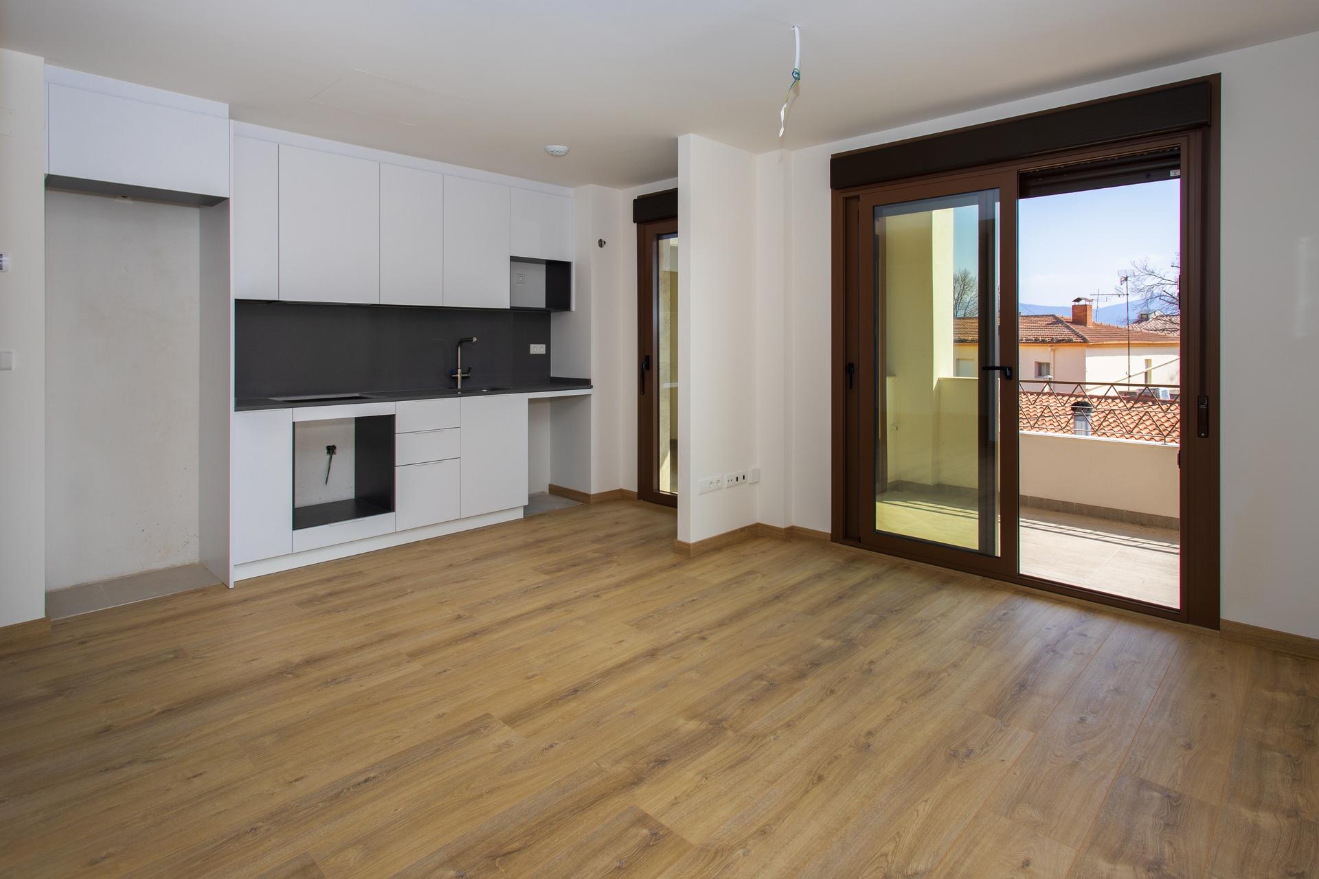 Side elevation showing terrace access door, new-build bungalow La Canalosa