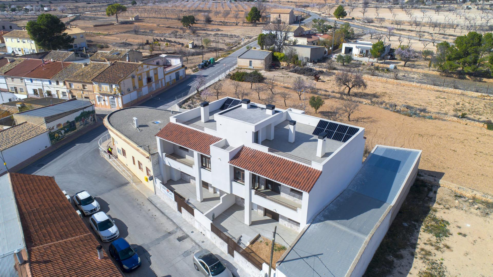 Aerothermal hot water unit in new-build bungalow, La Canalosa