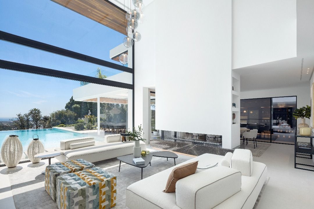 Second bedroom in 6-bedroom new-build villa, La Quinta, Benahavis