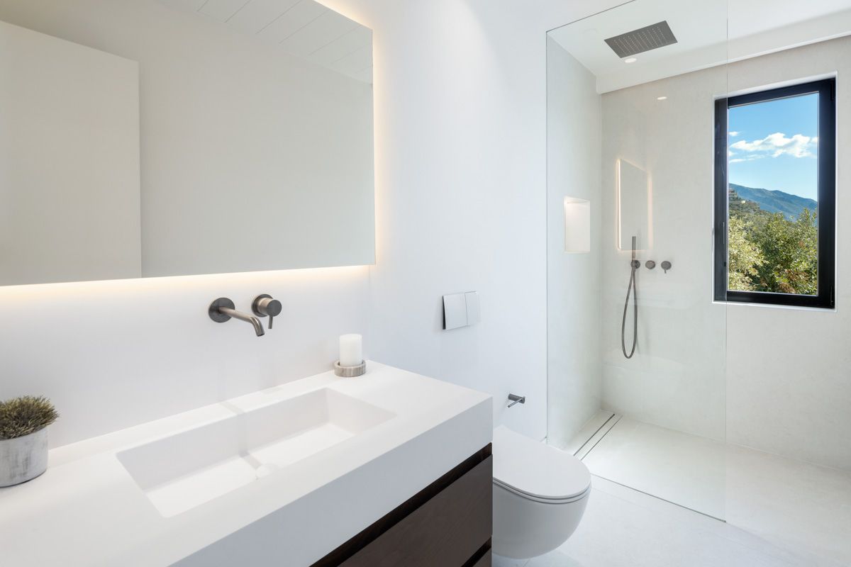 Fourth bedroom in 6-bedroom new-build villa, La Quinta, Benahavis