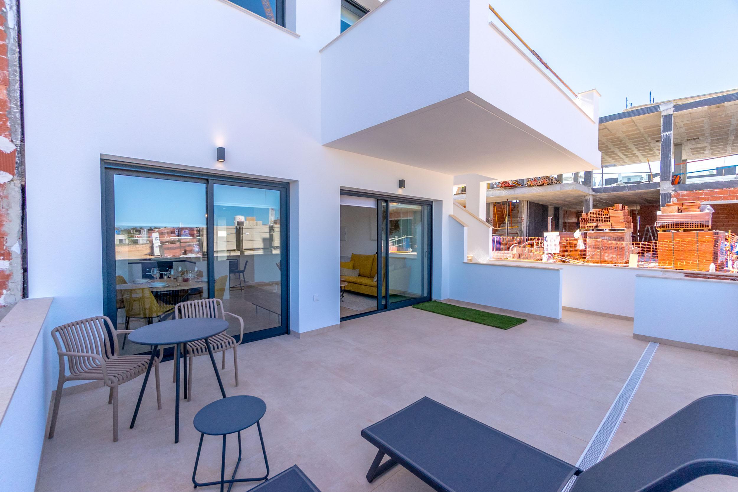 Exterior entrance of residential complex, Lago Jardín, Torrevieja