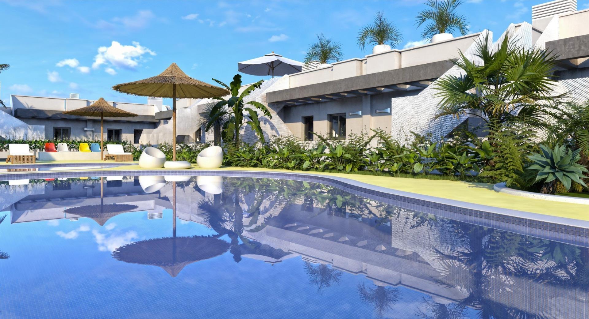 Kitchen with fitted appliances in 2-bedroom townhouse, Playa Sorts de Mar