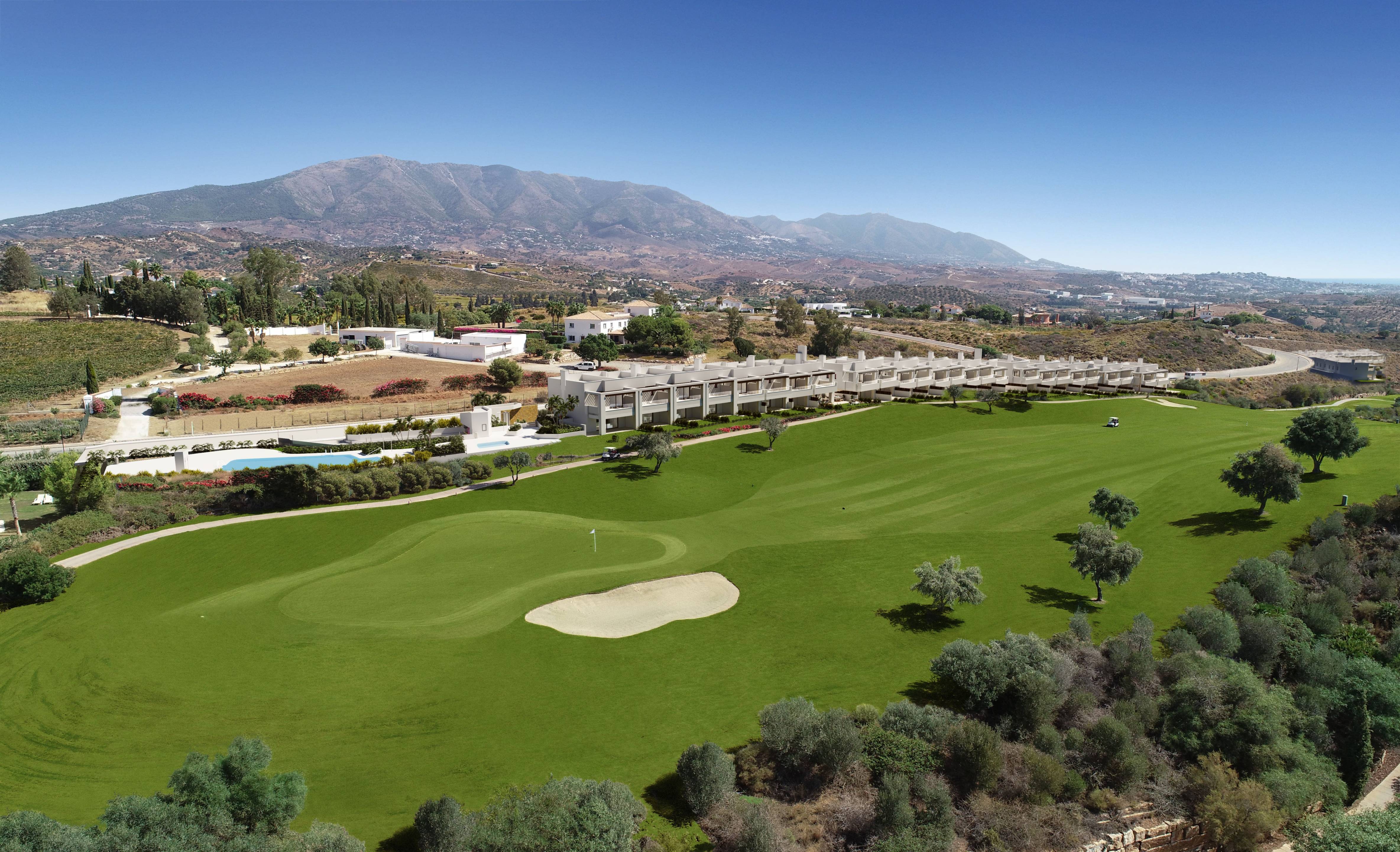 Ground-floor access and entrance hall in townhouse, La Cala Golf, Mijas