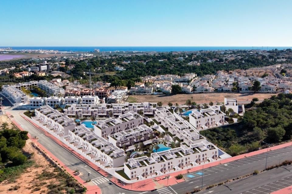 Mini-golf course within communal grounds, Los Balcones, Torrevieja