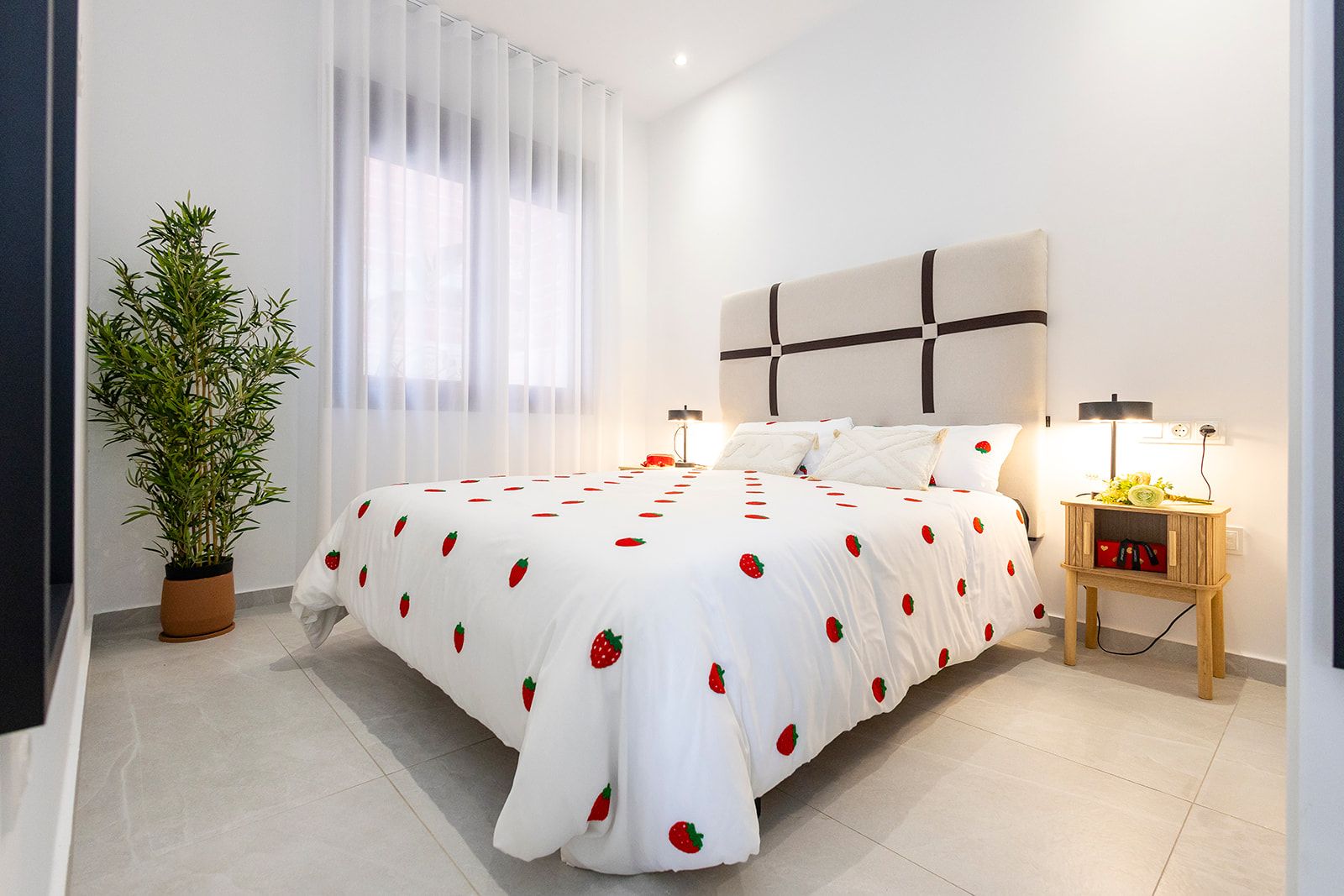Private pool with blue water and tiled surround in new-build townhouse, Desamparados, Orihuela
