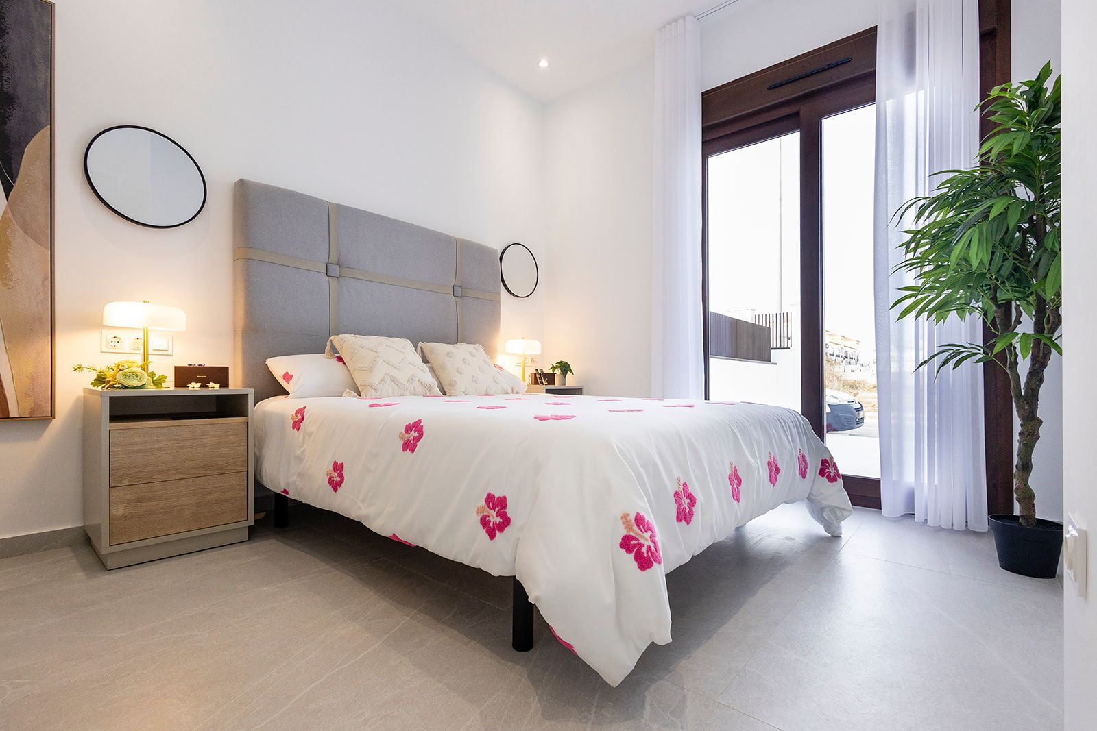 Approach road to new-build townhouse development, Desamparados, Orihuela