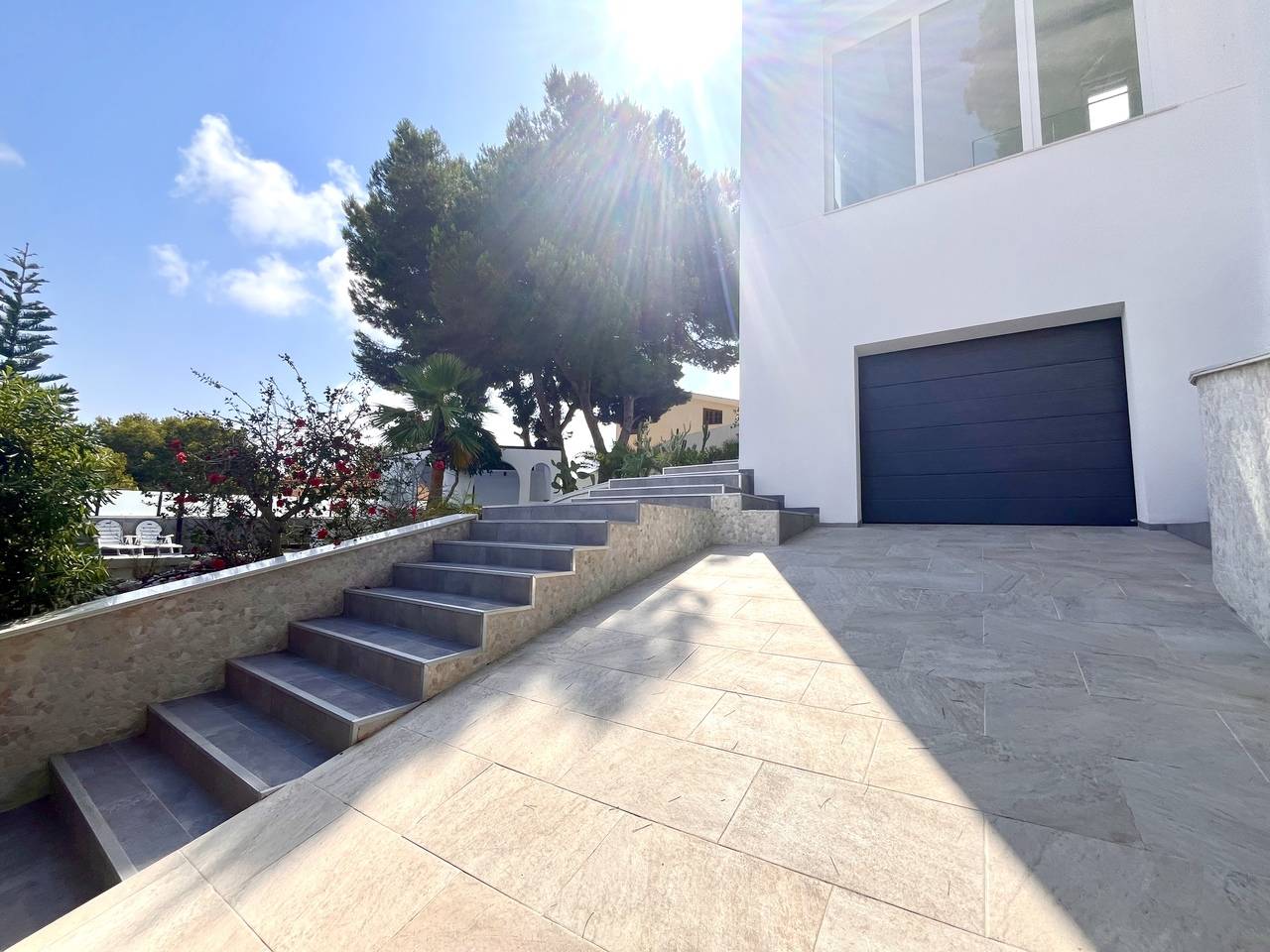Third entrance view in villa, La Siesta, Torrevieja