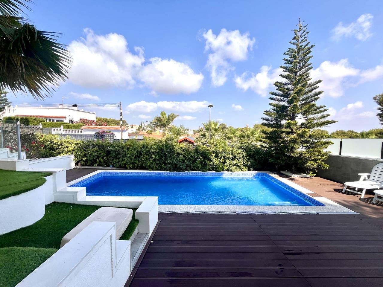 Third street view near villa, La Siesta, Torrevieja