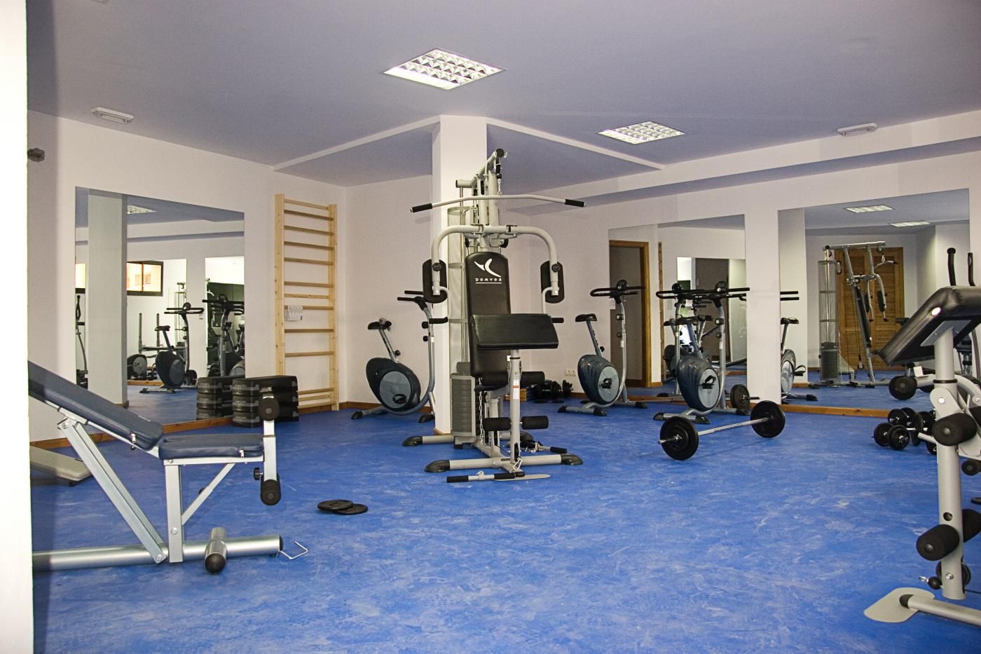 Living area in 2-bedroom penthouse, Los Pacos, Fuengirola