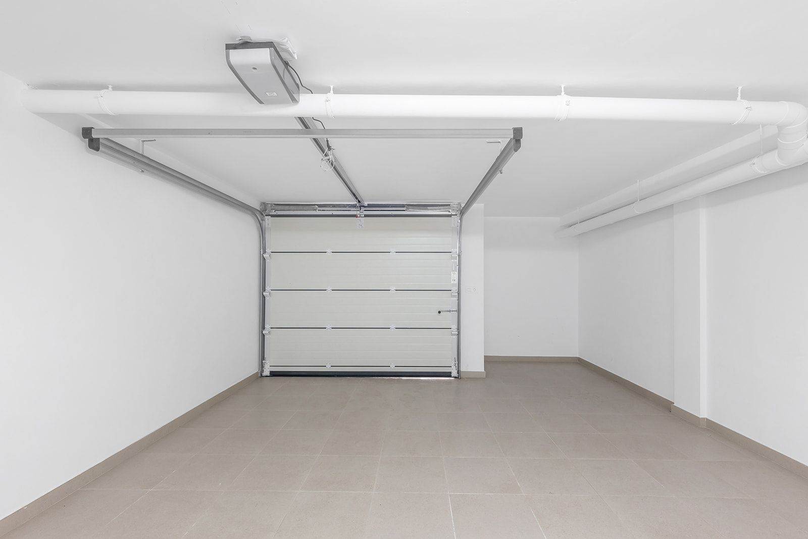 Third bedroom interior in new-build townhouse, Rafal, Alicante