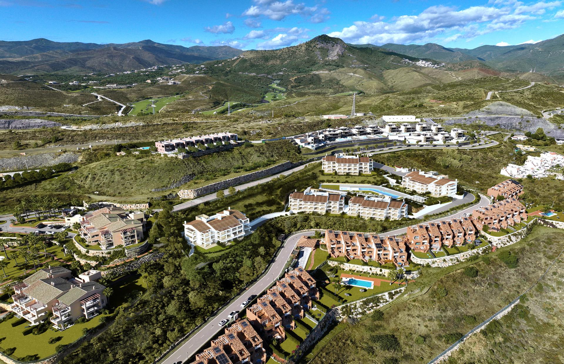 Kitchen with fitted appliances in 3-bedroom apartment, El Paraíso, Benahavis