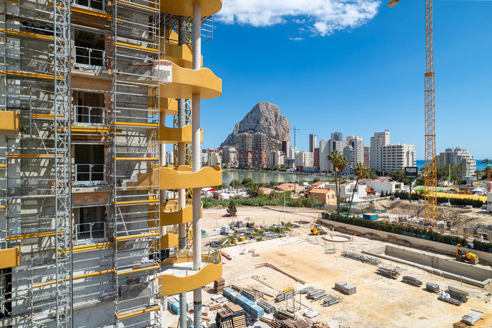 Communal landscaped planting zone in new-build development, Calpe Town