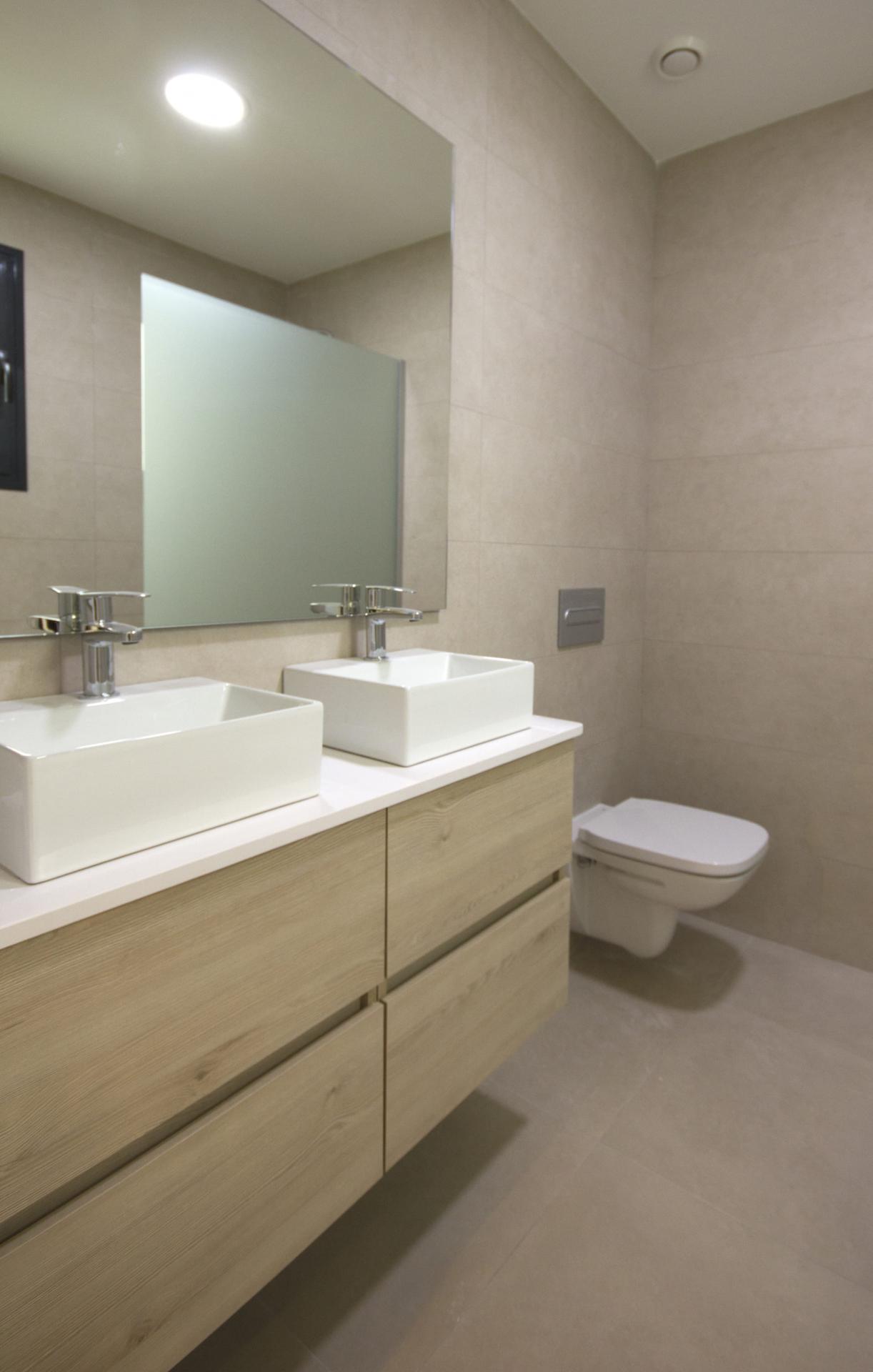 Second bathroom in 2-bedroom new-build bungalow, San Fulgencio Pueblo