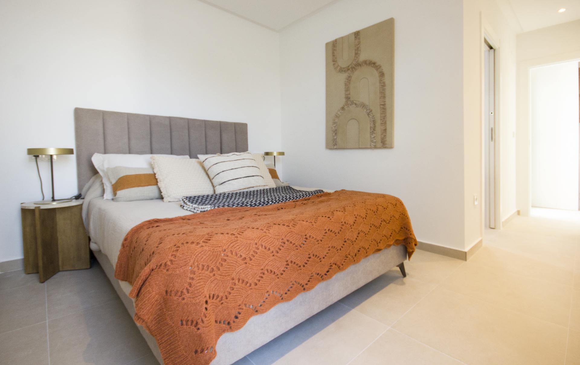 Main bedroom with electric blinds and double-glazed window, San Fulgencio Pueblo