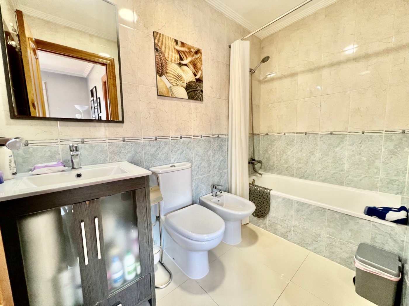 Wall-mounted air conditioning unit in living room, penthouse in Centro, Torrevieja