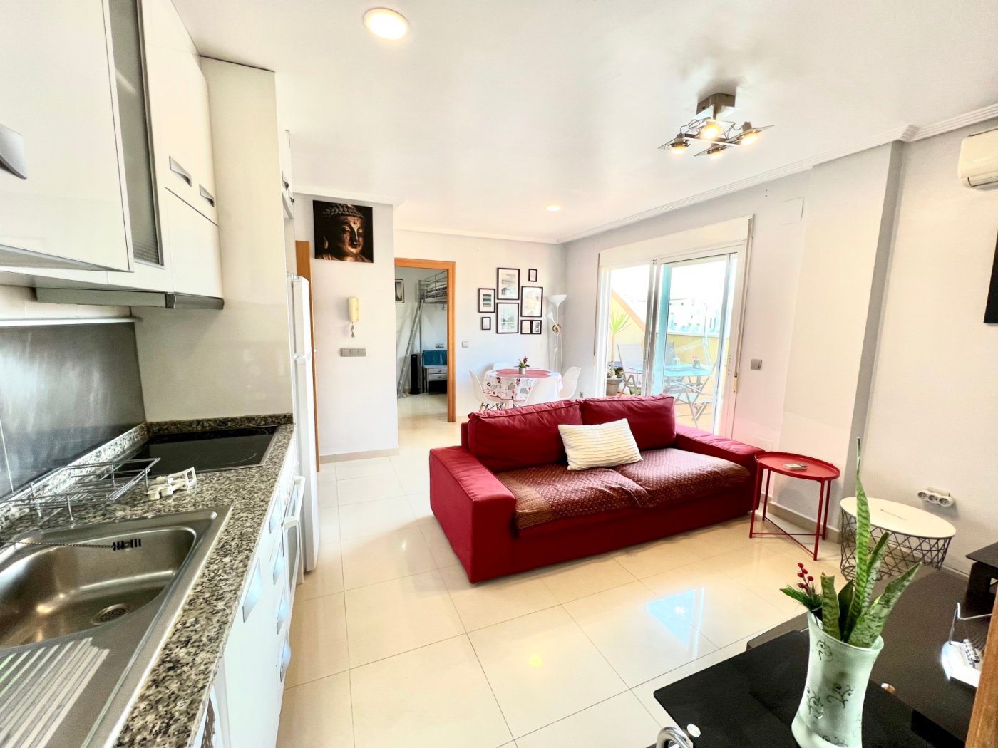 Terrace barbecue area, top-floor penthouse in Centro, Torrevieja
