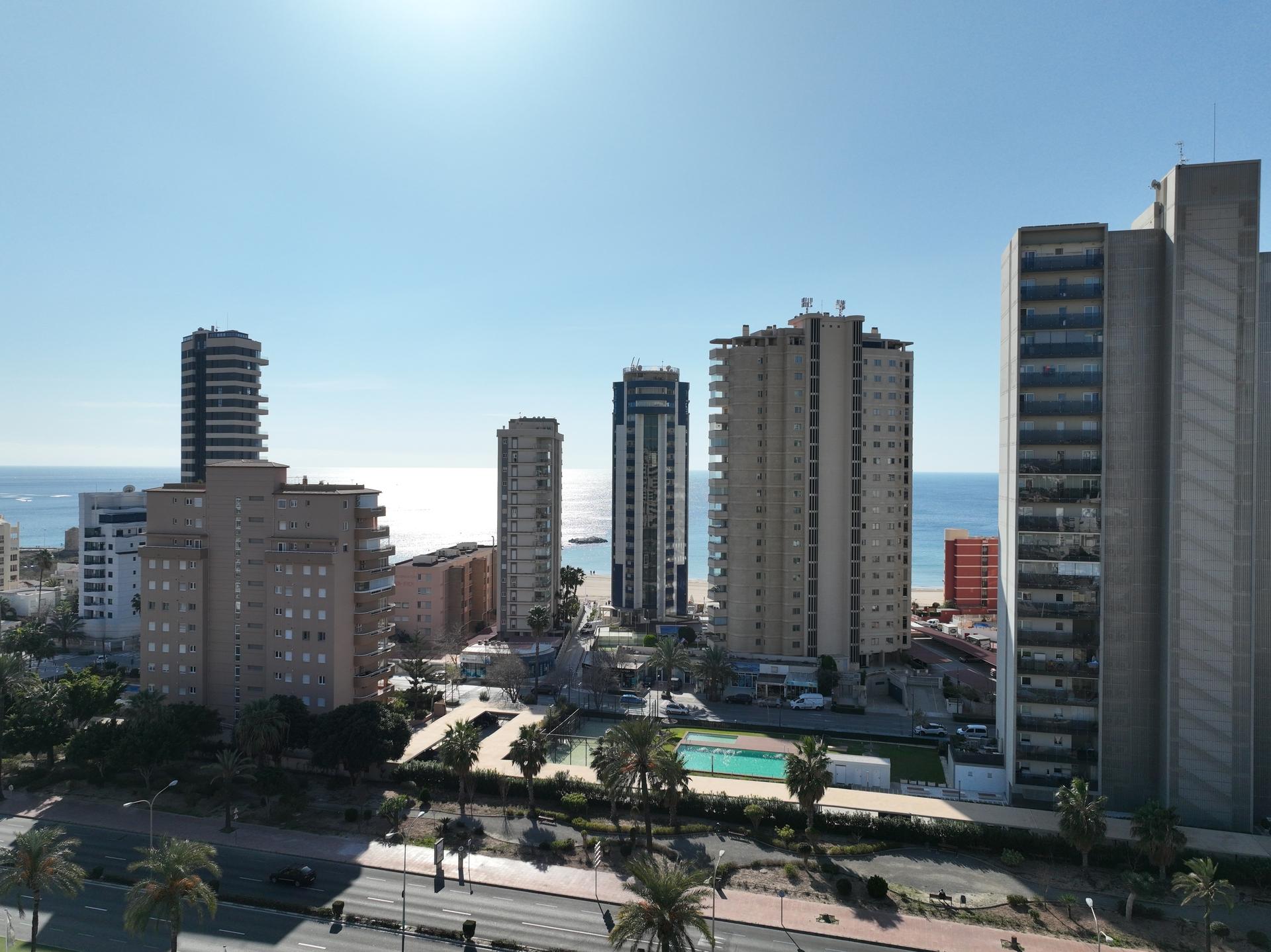 Balcony railing and exterior cladding detail, new-build tower, Playa Arenal-Bol, Calpe