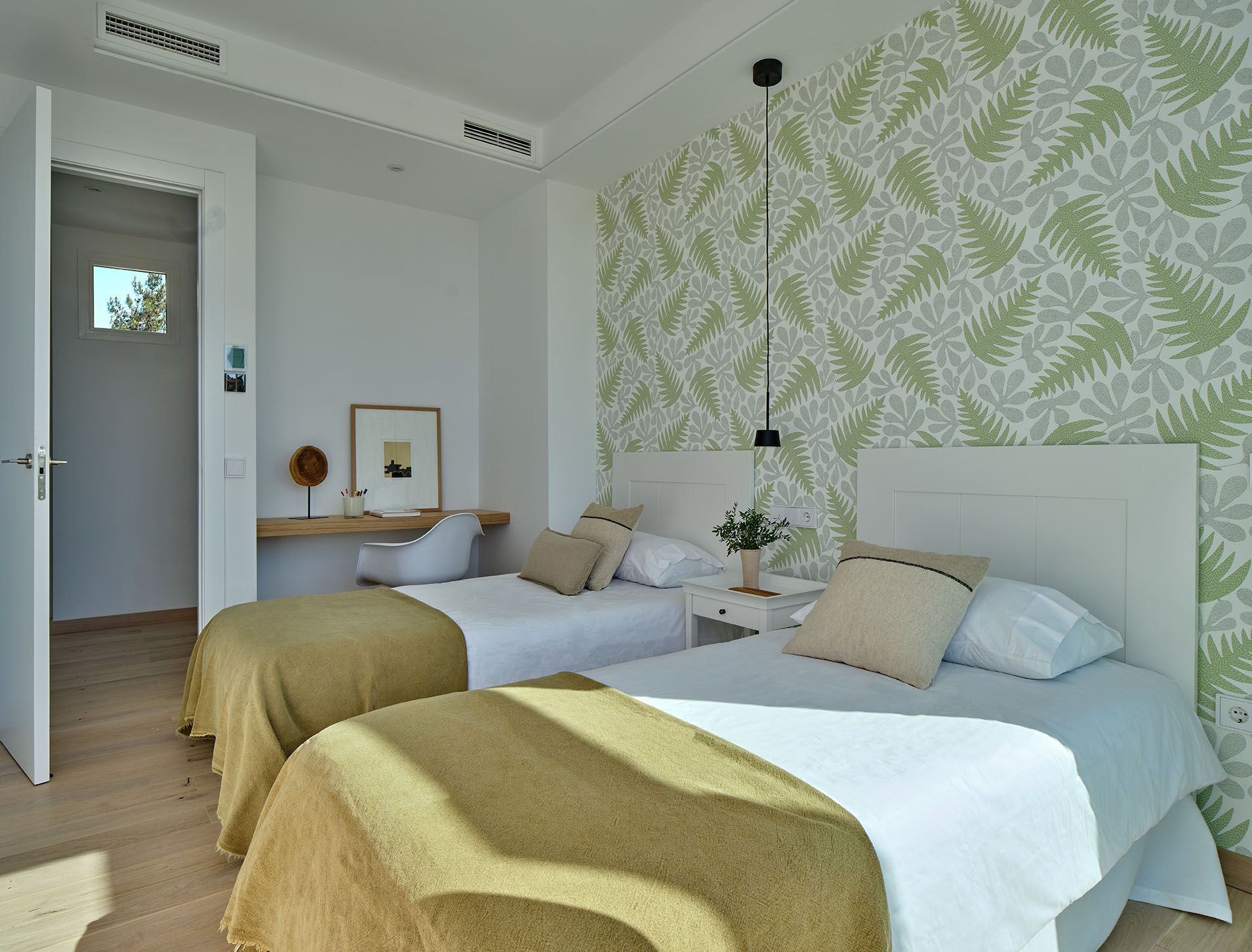 Main bedroom in 4-bedroom new-build townhouse, Valdeolletas-Las Cancelas-Xarblanca, Marbella