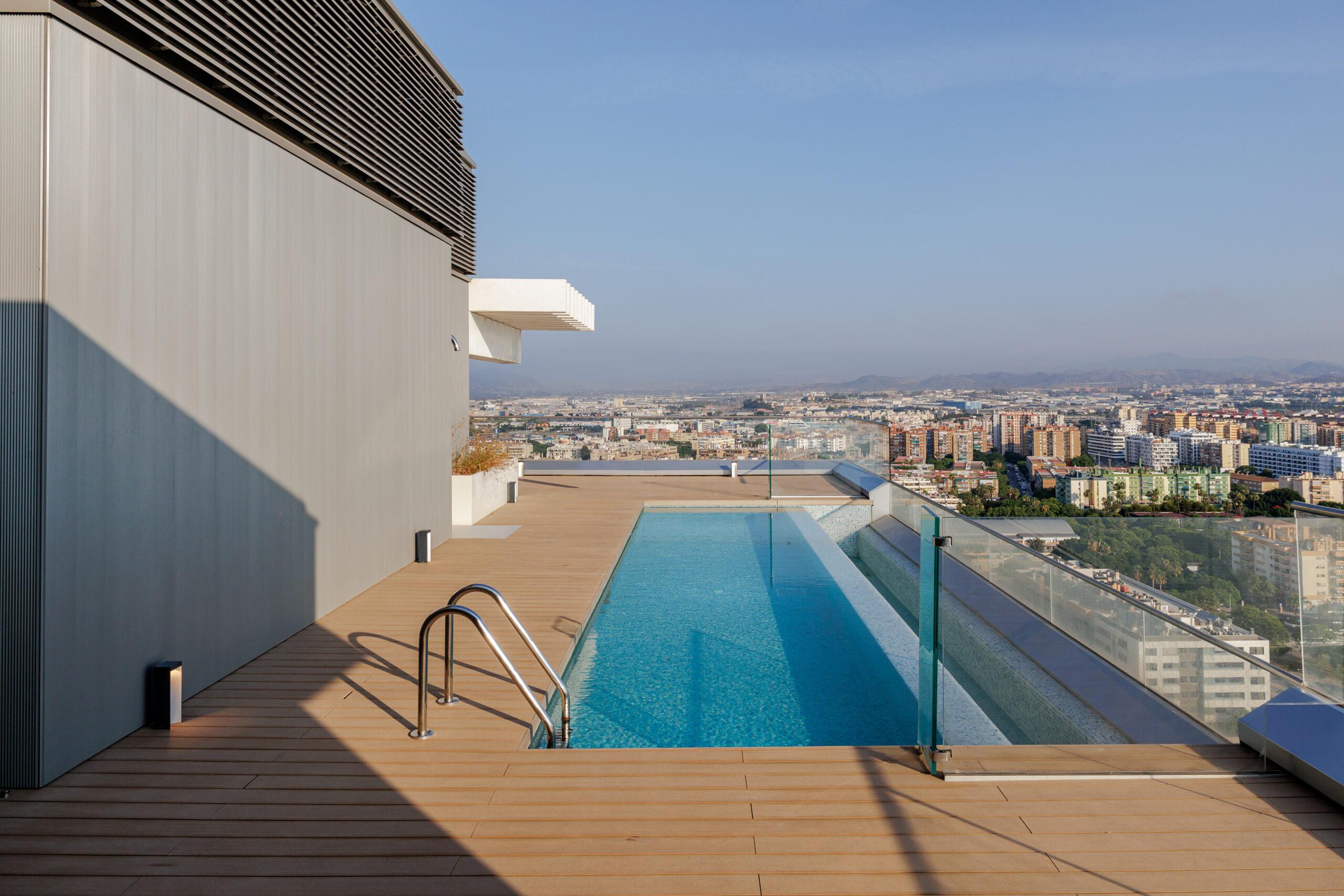 Private solarium on terrace, new-build apartment, Paseo Marítimo Oeste-Pacífico, Málaga