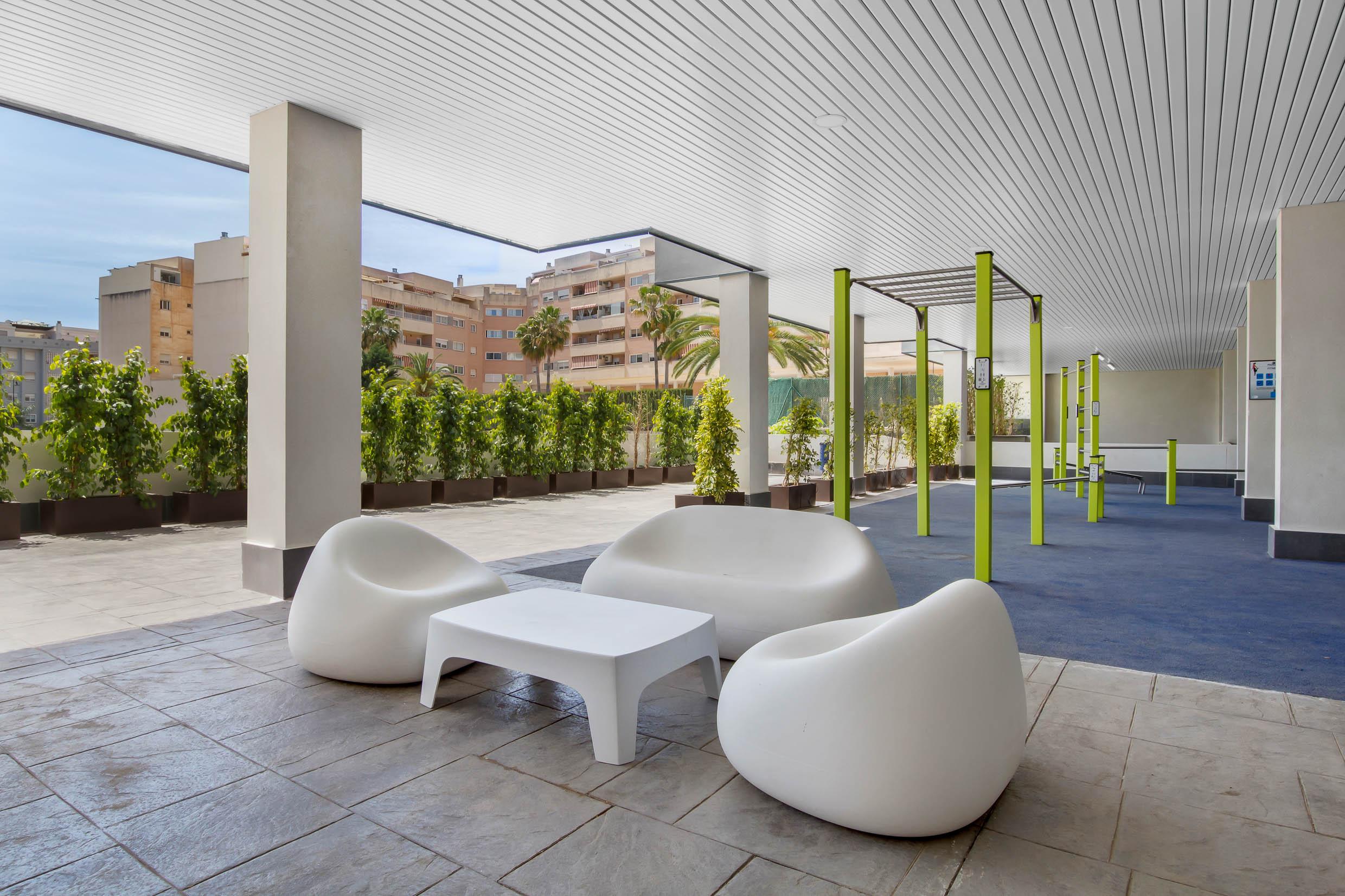 Rendered communal pool area in residential complex, Las Lagunas, Mijas